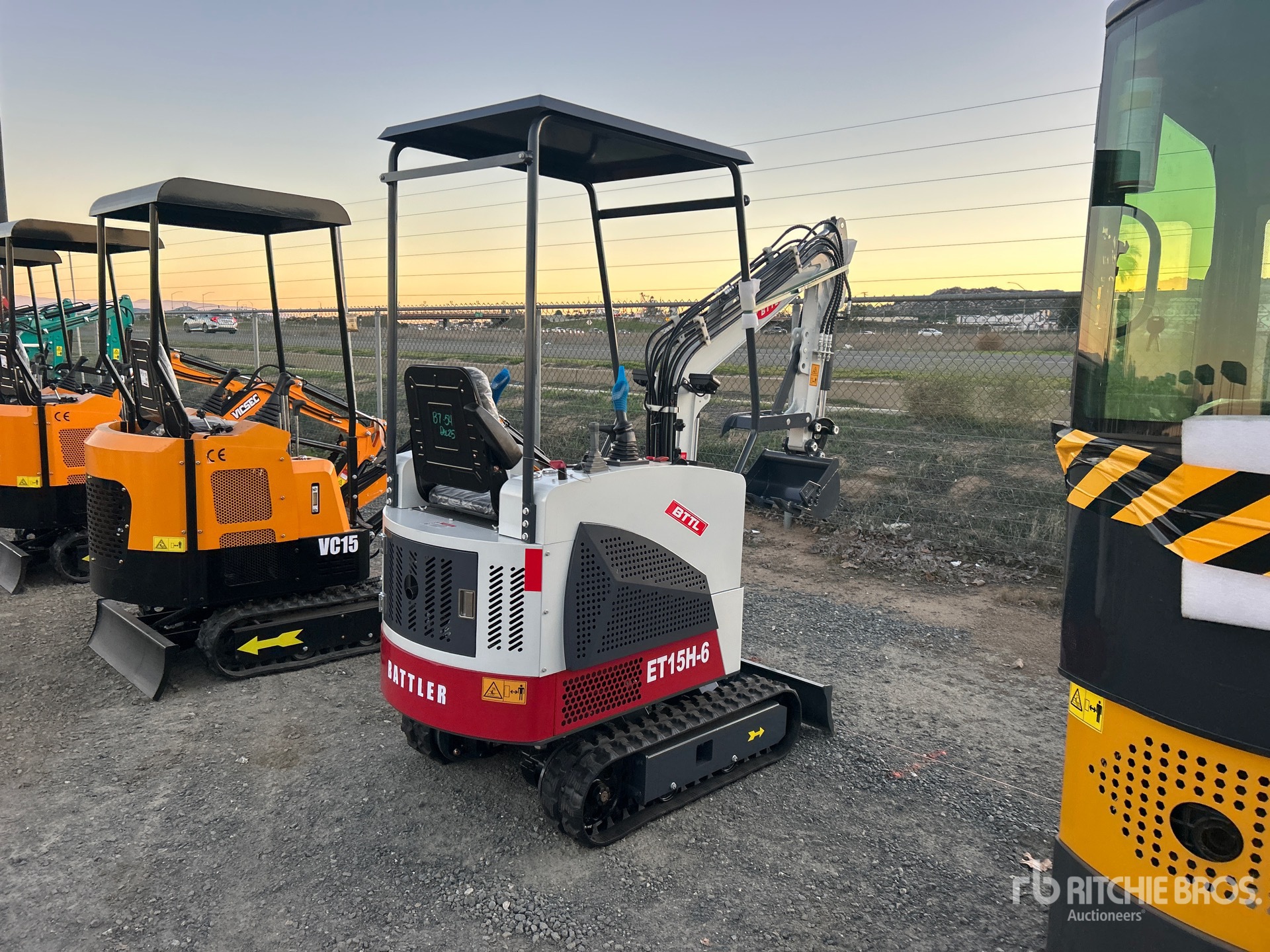 General Appearance with Picture, Right Rear Corner