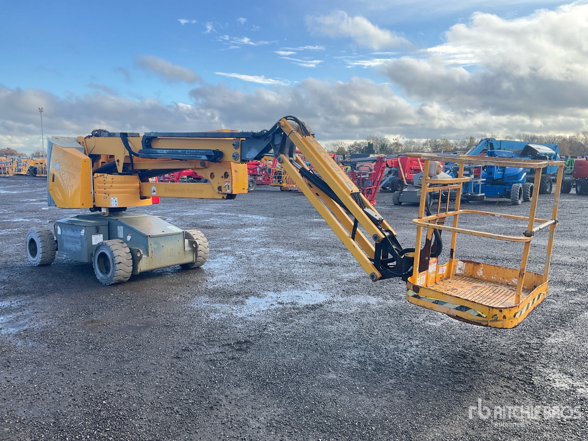 General Appearance with Picture, Right Front Corner