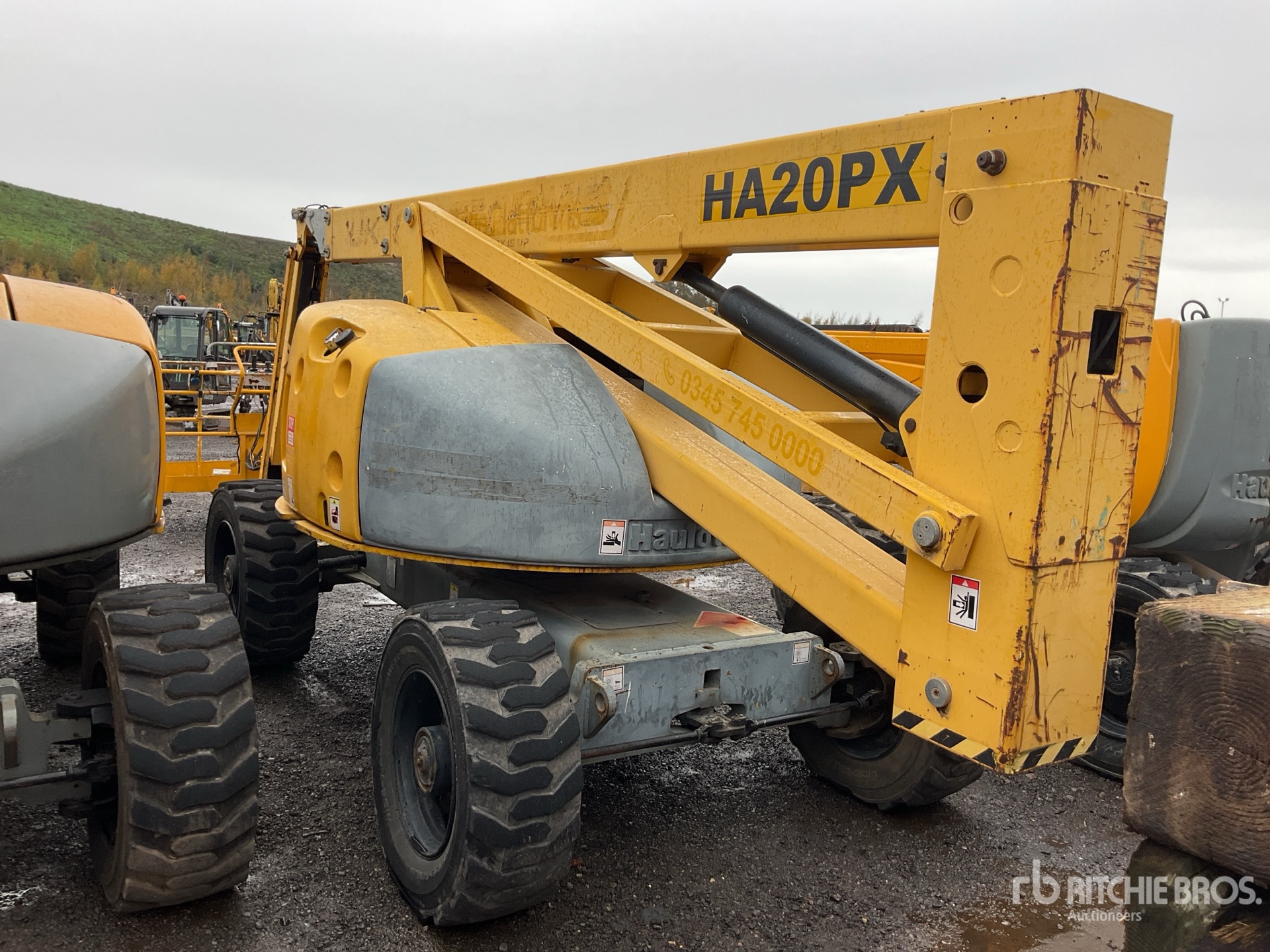 General Appearance with Picture, Left Rear Corner