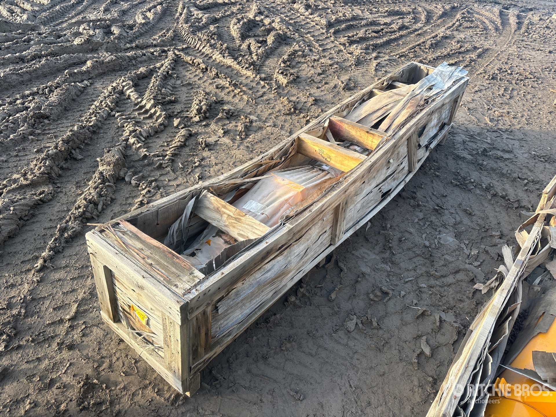 General Appearance with Bild, Ecke hinten links