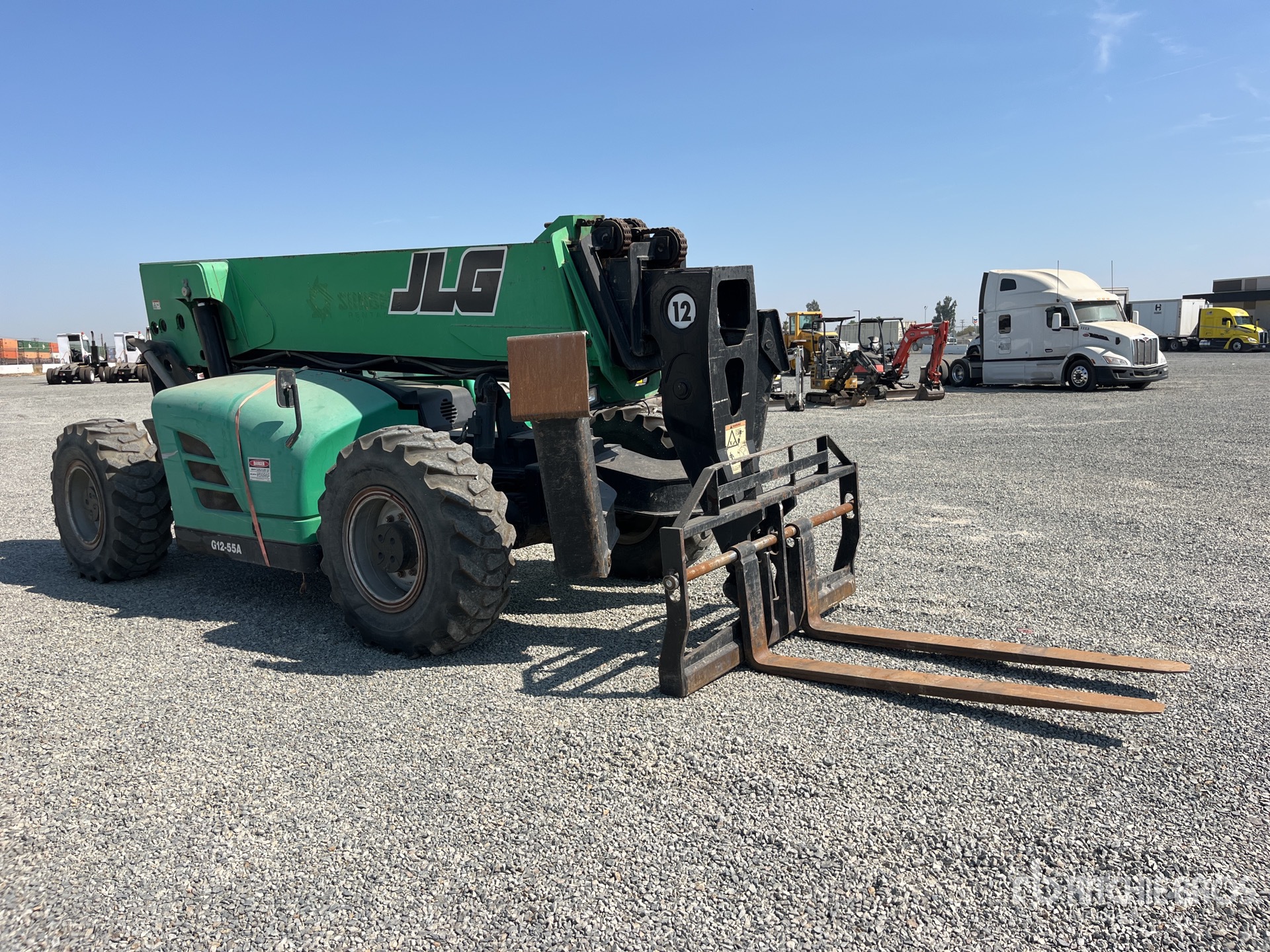 General Appearance with Picture, Right Front Corner