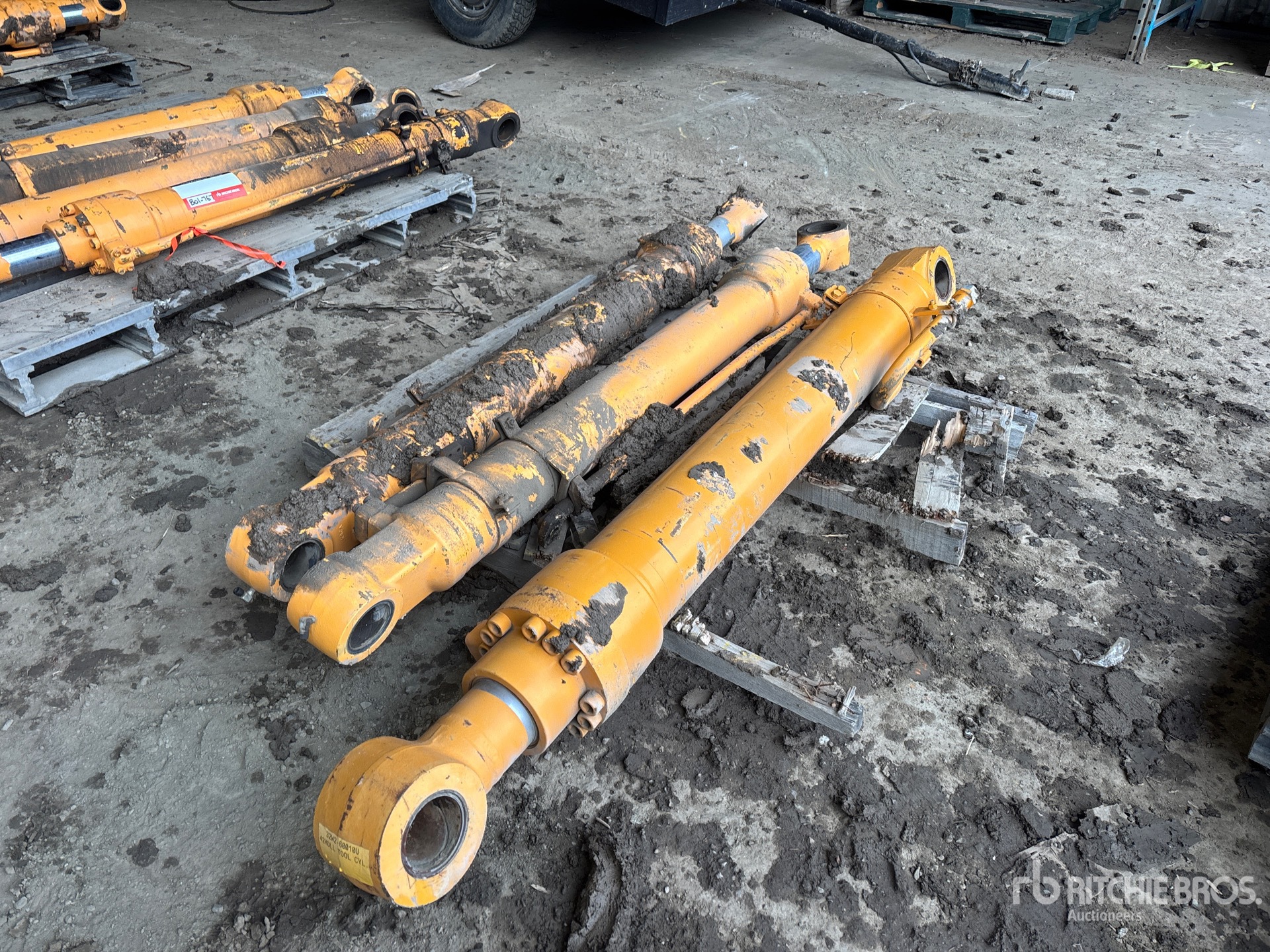 General Appearance with Foto, angolo anteriore destro