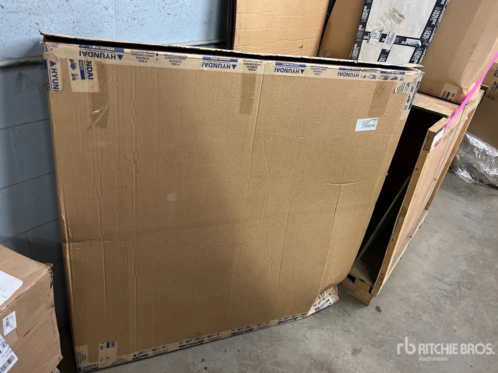 General Appearance with Bild, Ecke vorne rechts