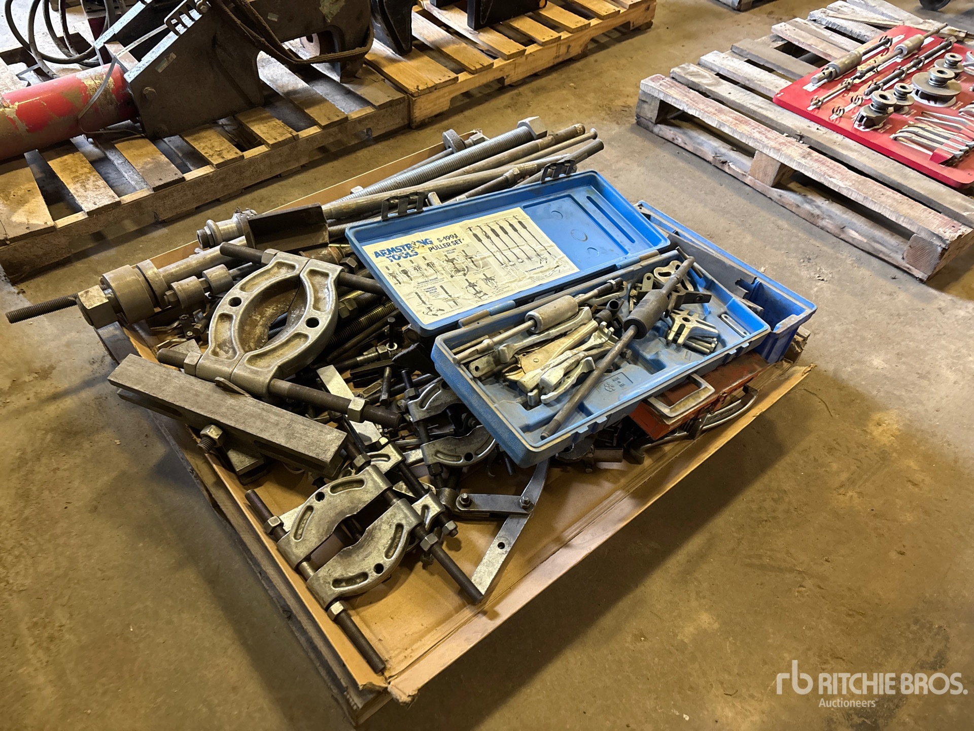 General Appearance with Bild, Ecke hinten rechts