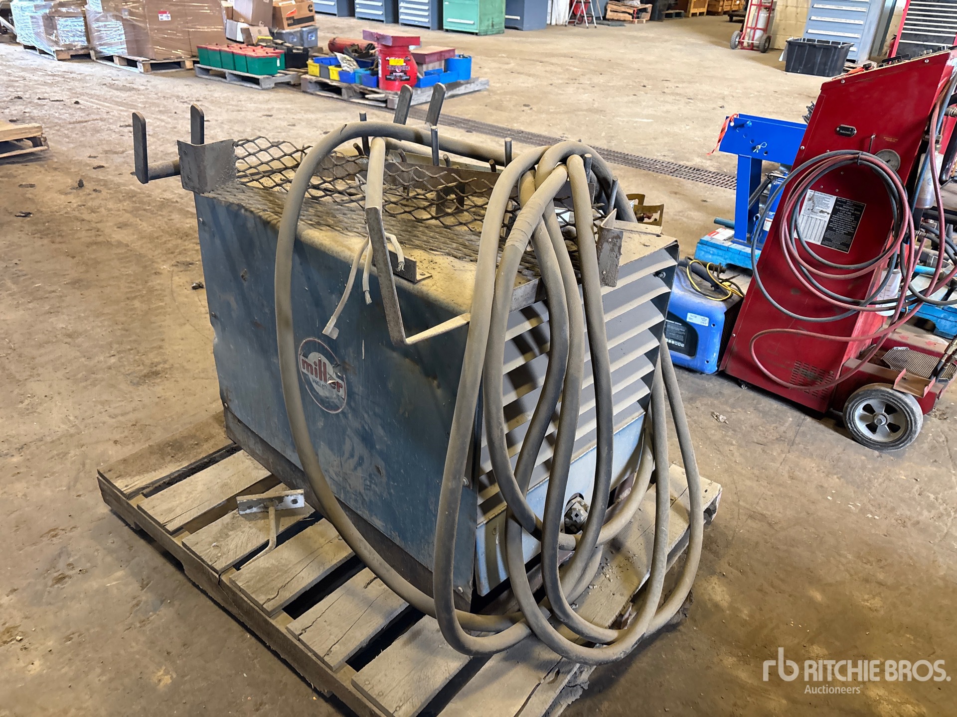 General Appearance with Bild, Ecke hinten links