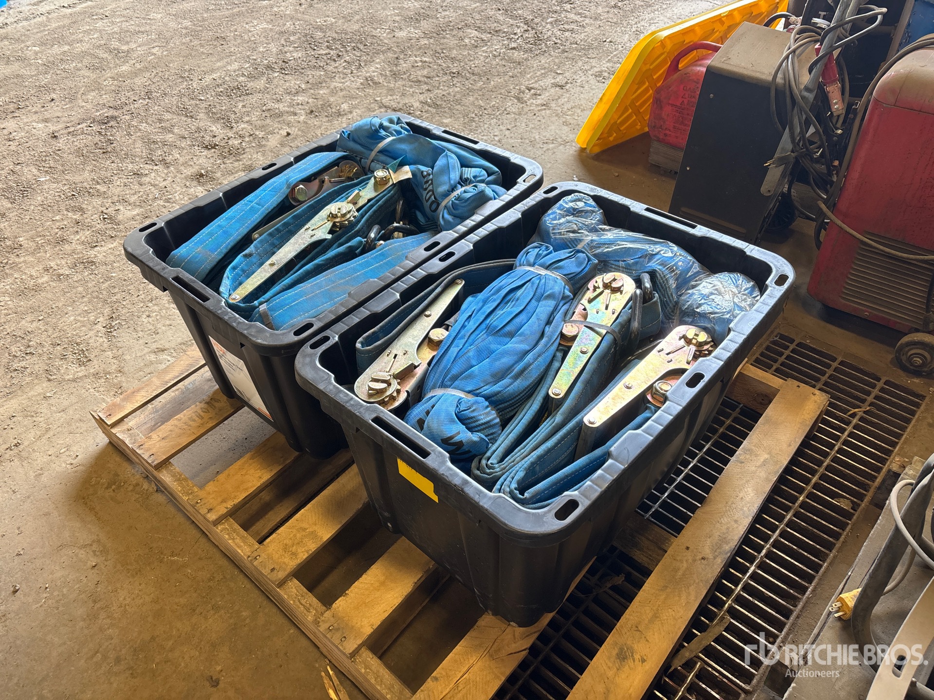 General Appearance with Foto, angolo posteriore sinistro