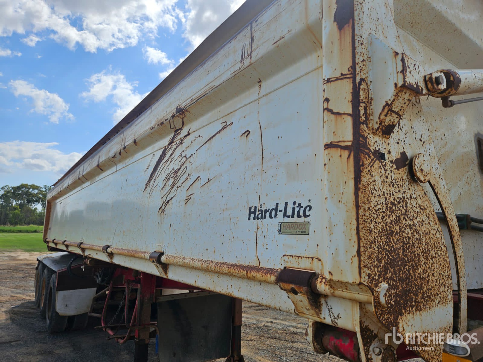 Aspect général with Image, coin avant gauche