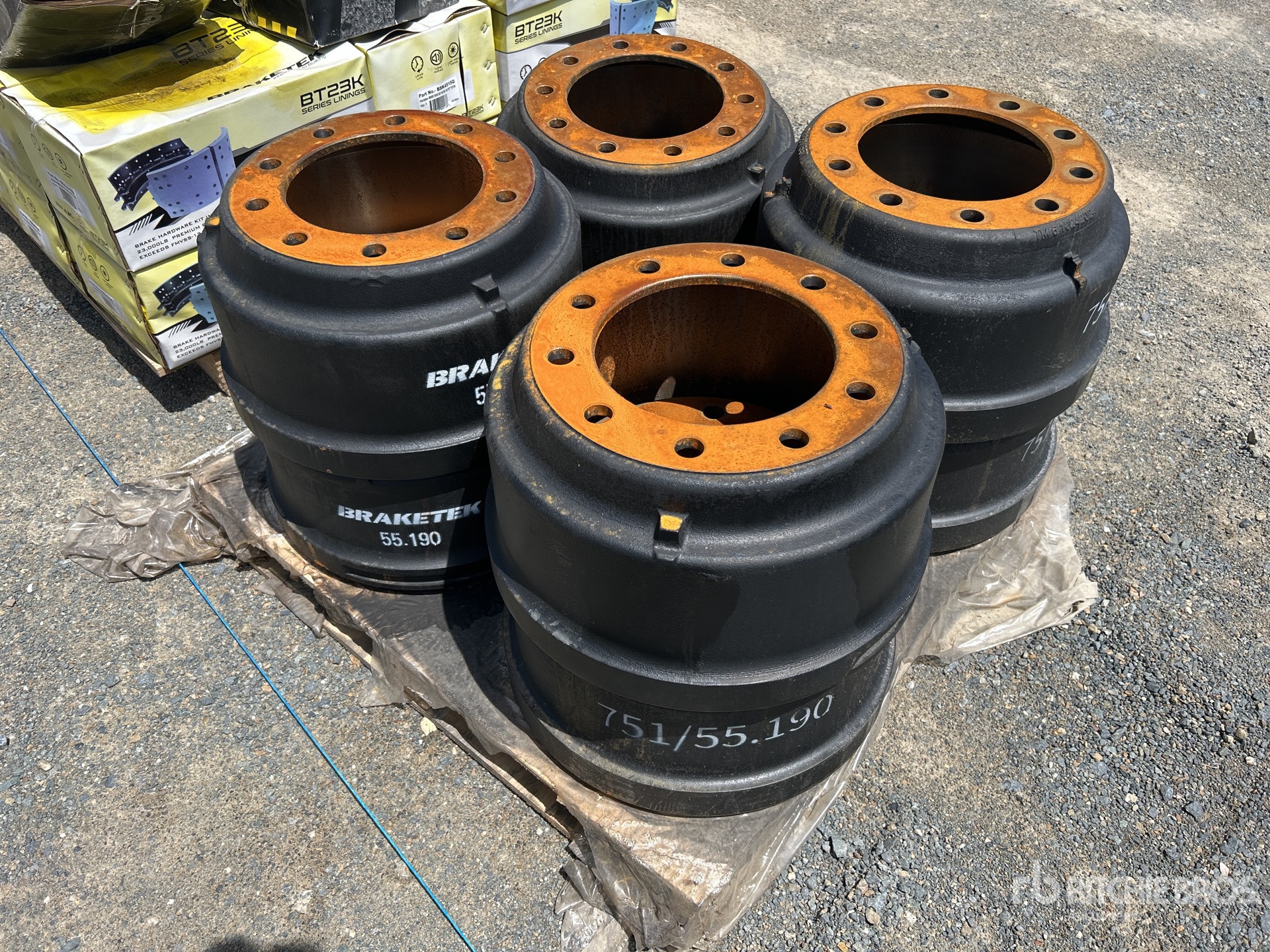 General Appearance with Image, coin arrière droit