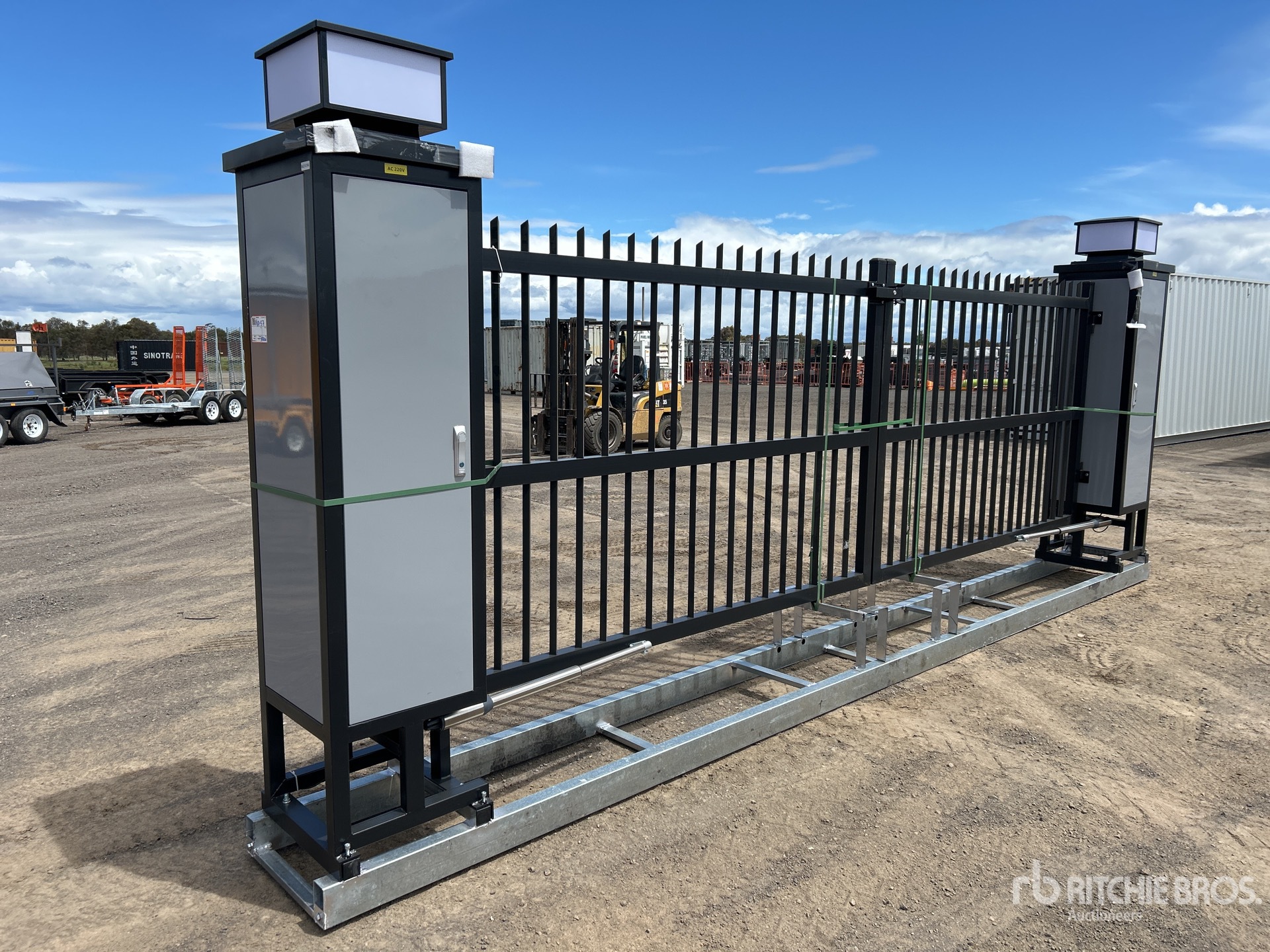 General Appearance with Picture, Right Front Corner