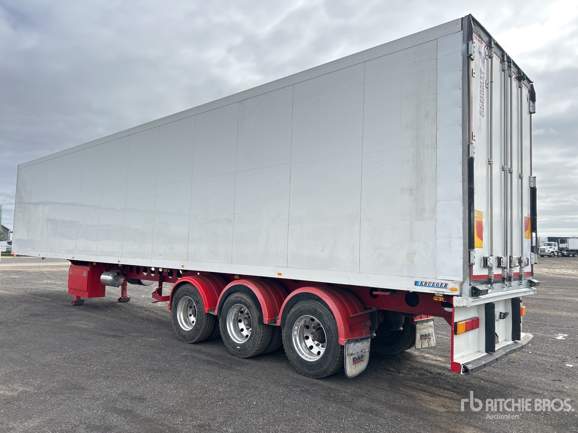 General Appearance with Foto, angolo anteriore sinistro