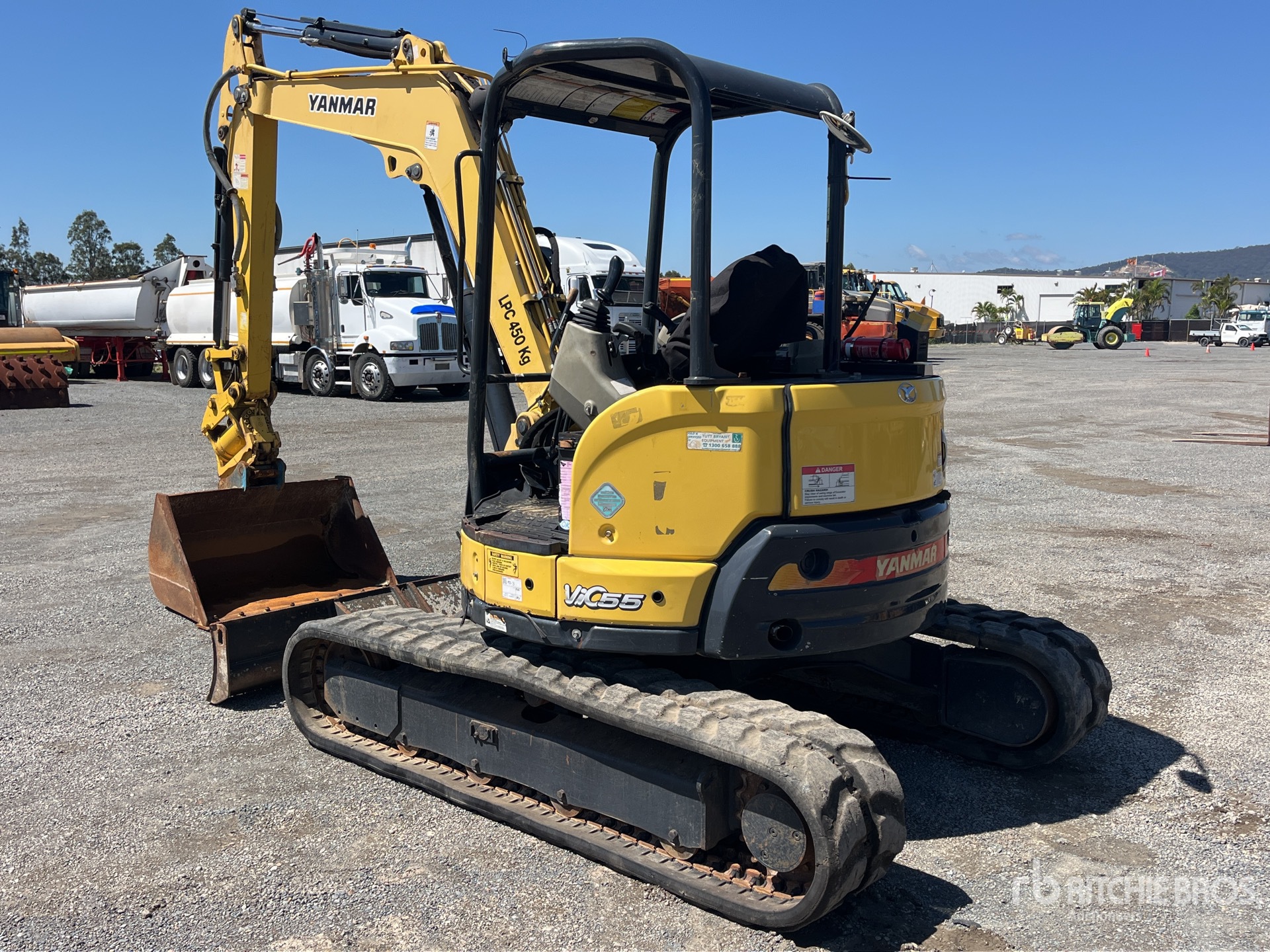 General Appearance with Picture, Left Rear Corner