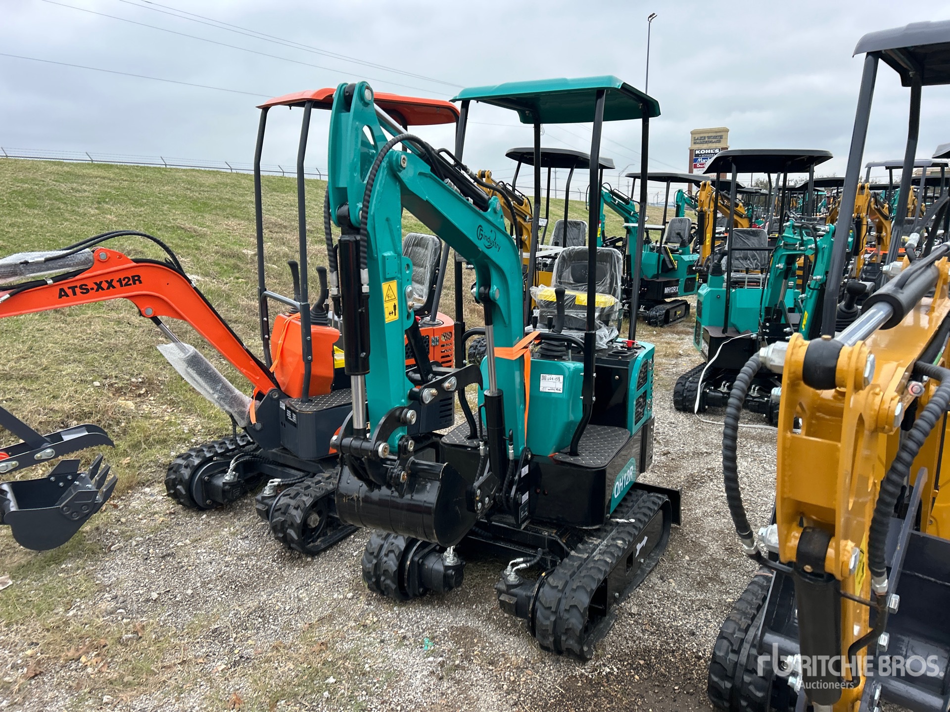 General Appearance with Picture, Left Front Corner