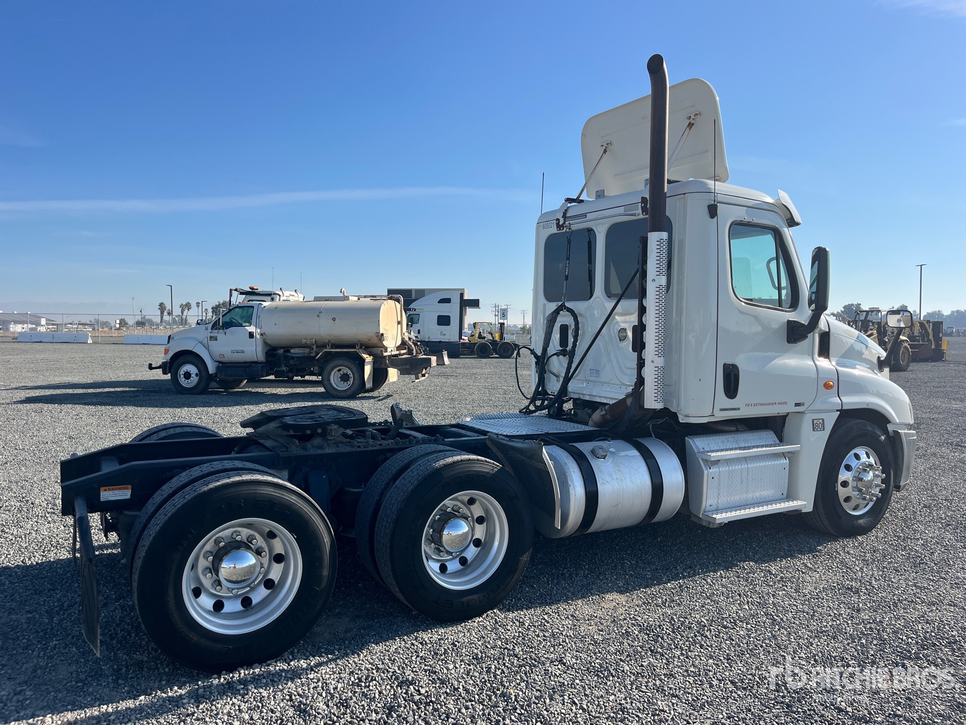 General Appearance with Zdjęcie, prawy dolny róg