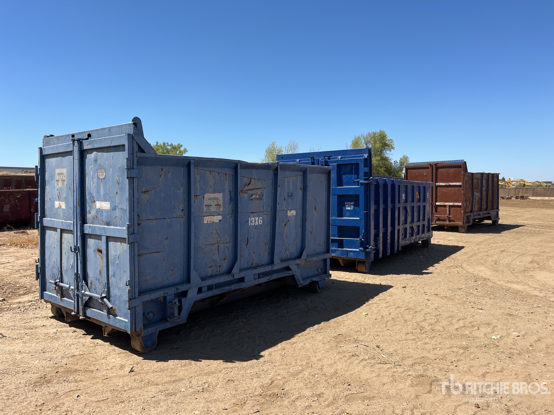 General Appearance with Bild, Ecke vorne links