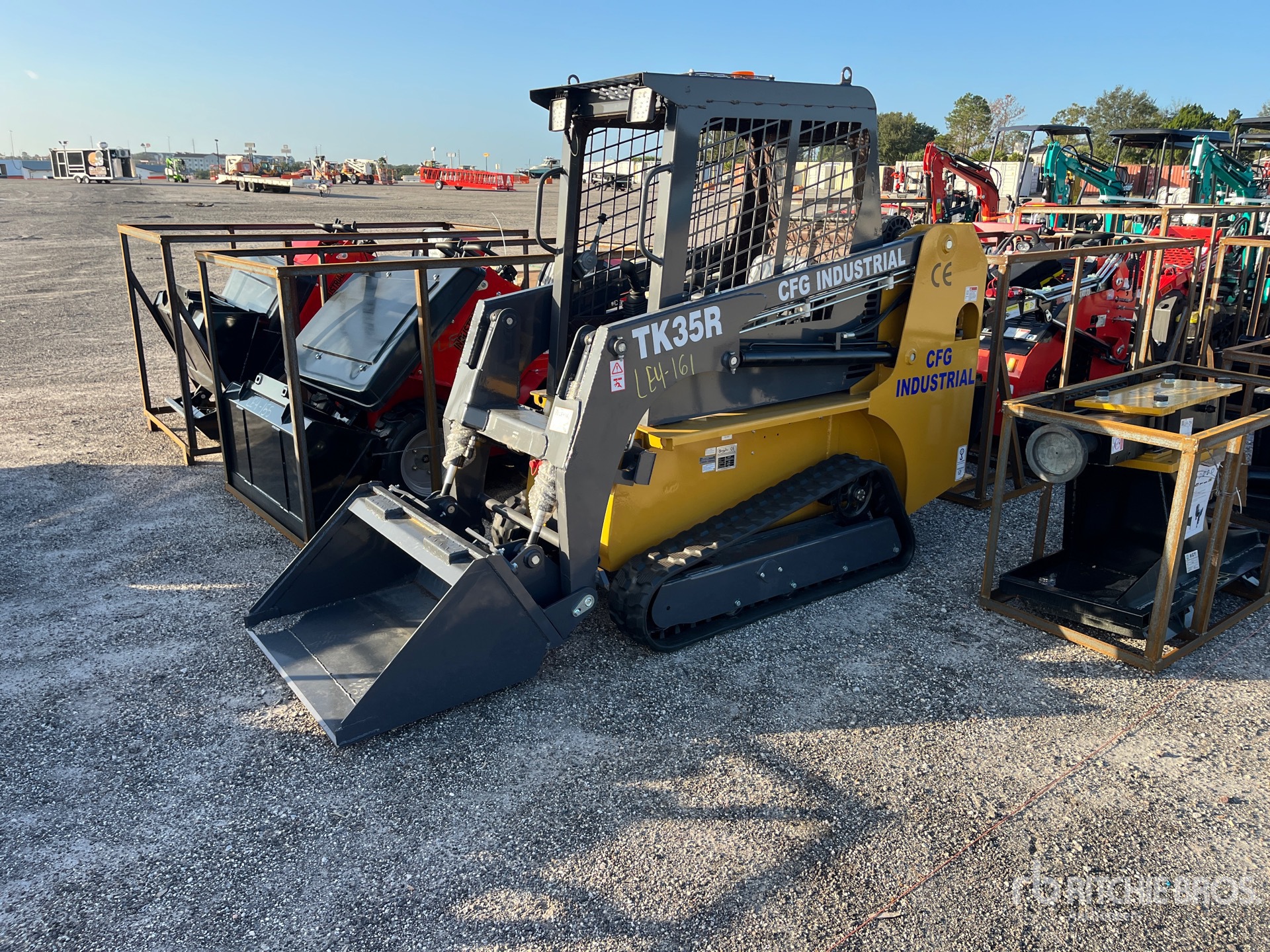 General Appearance with Picture, Left Front Corner