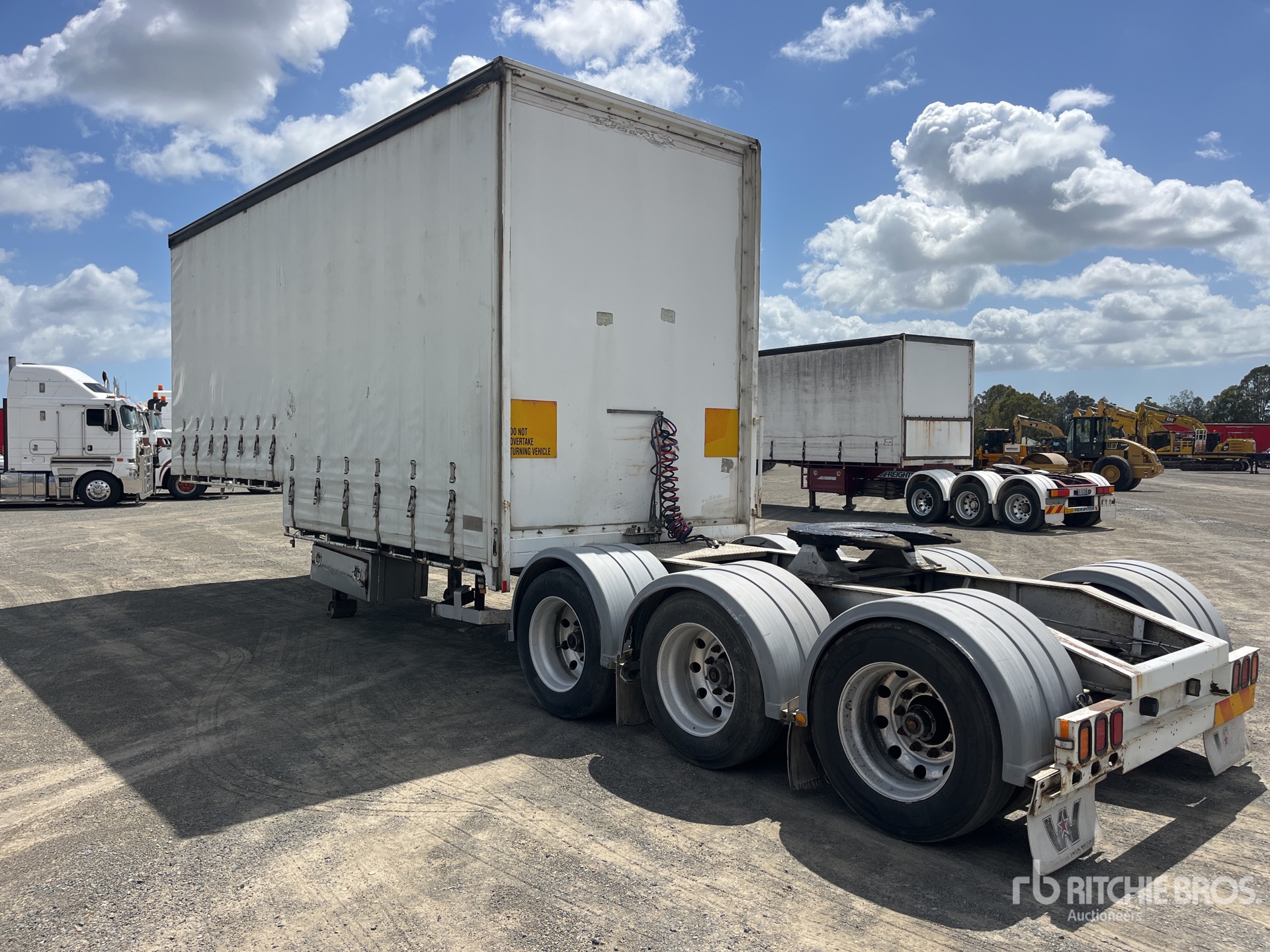 General Appearance with Image, coin arrière droit