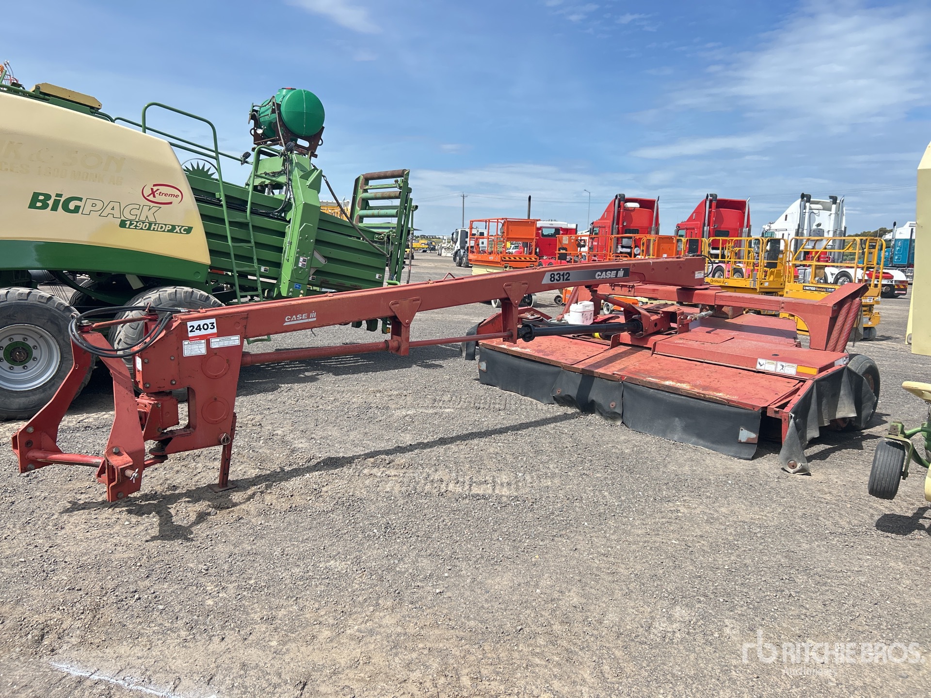 General Appearance with Foto, angolo anteriore sinistro