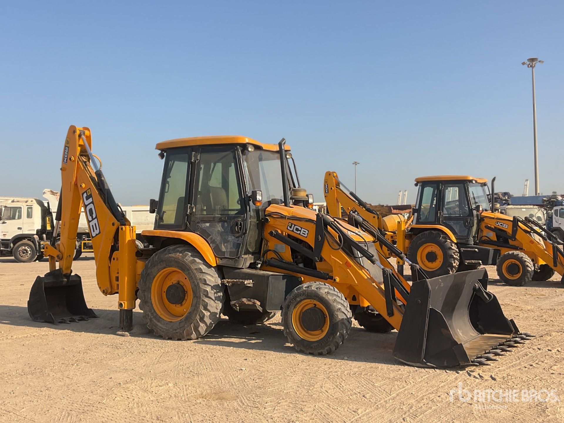 General Appearance with Bild, Ecke vorne rechts