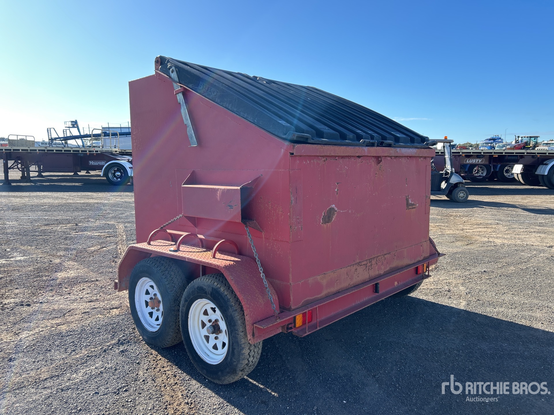 General Appearance with Picture, Right Rear Corner