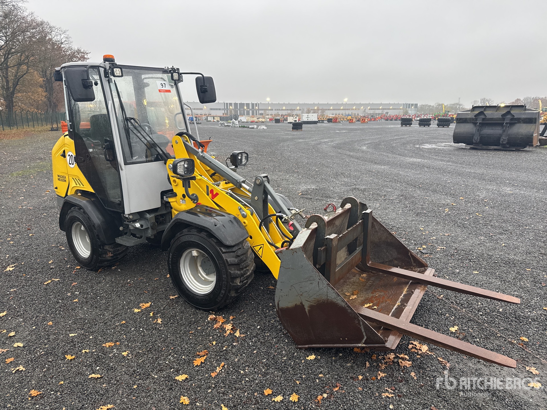 General Appearance with Picture, Right Front Corner