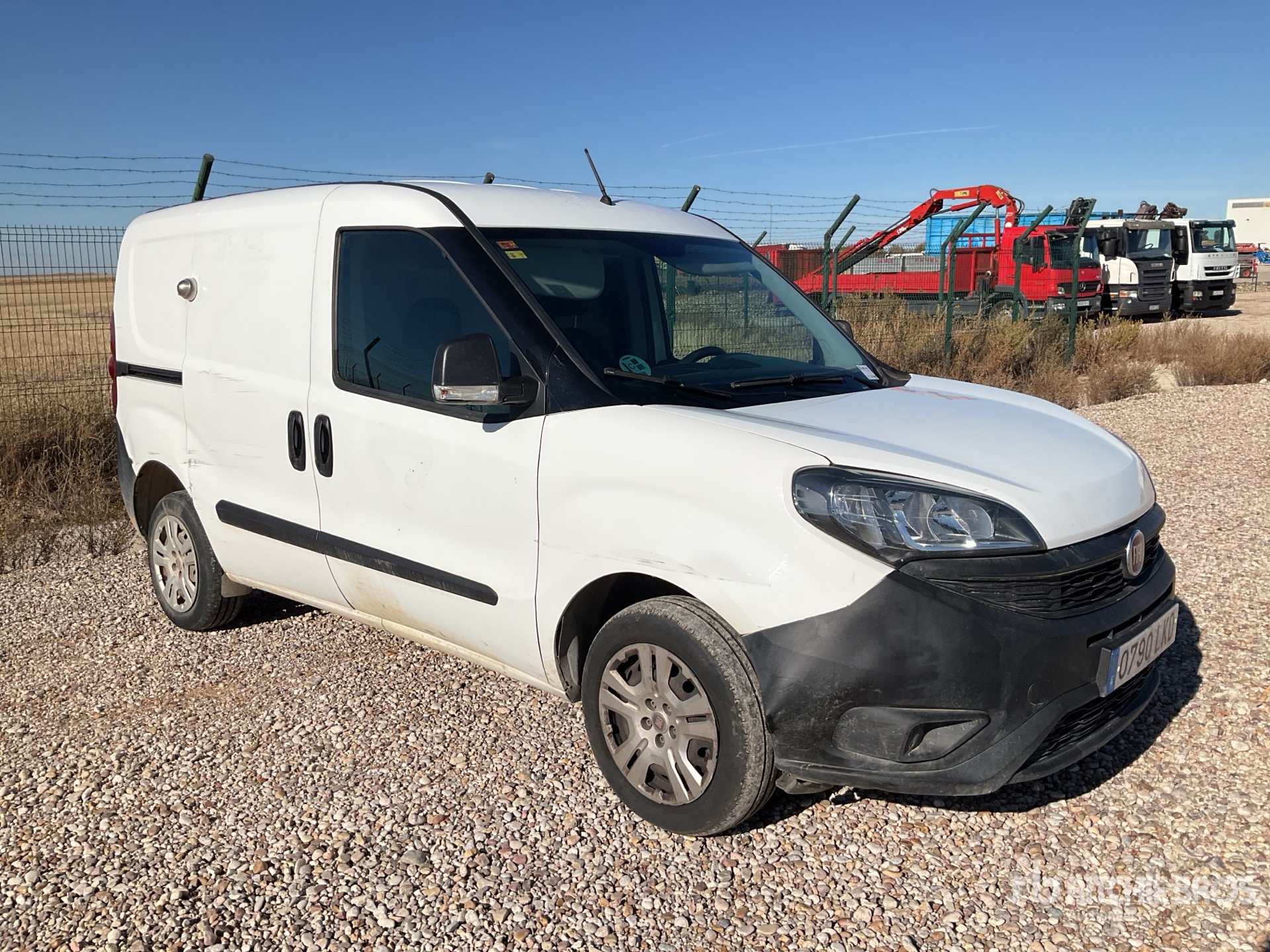 General Appearance with Bild, Ecke vorne rechts