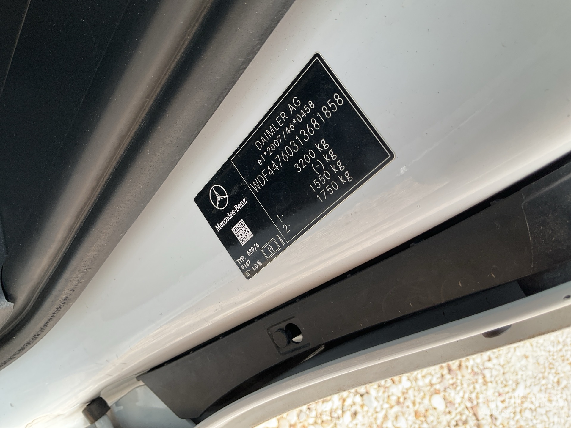 General Appearance with Numero seriale/numero d’identificazione del veicolo (VIN)