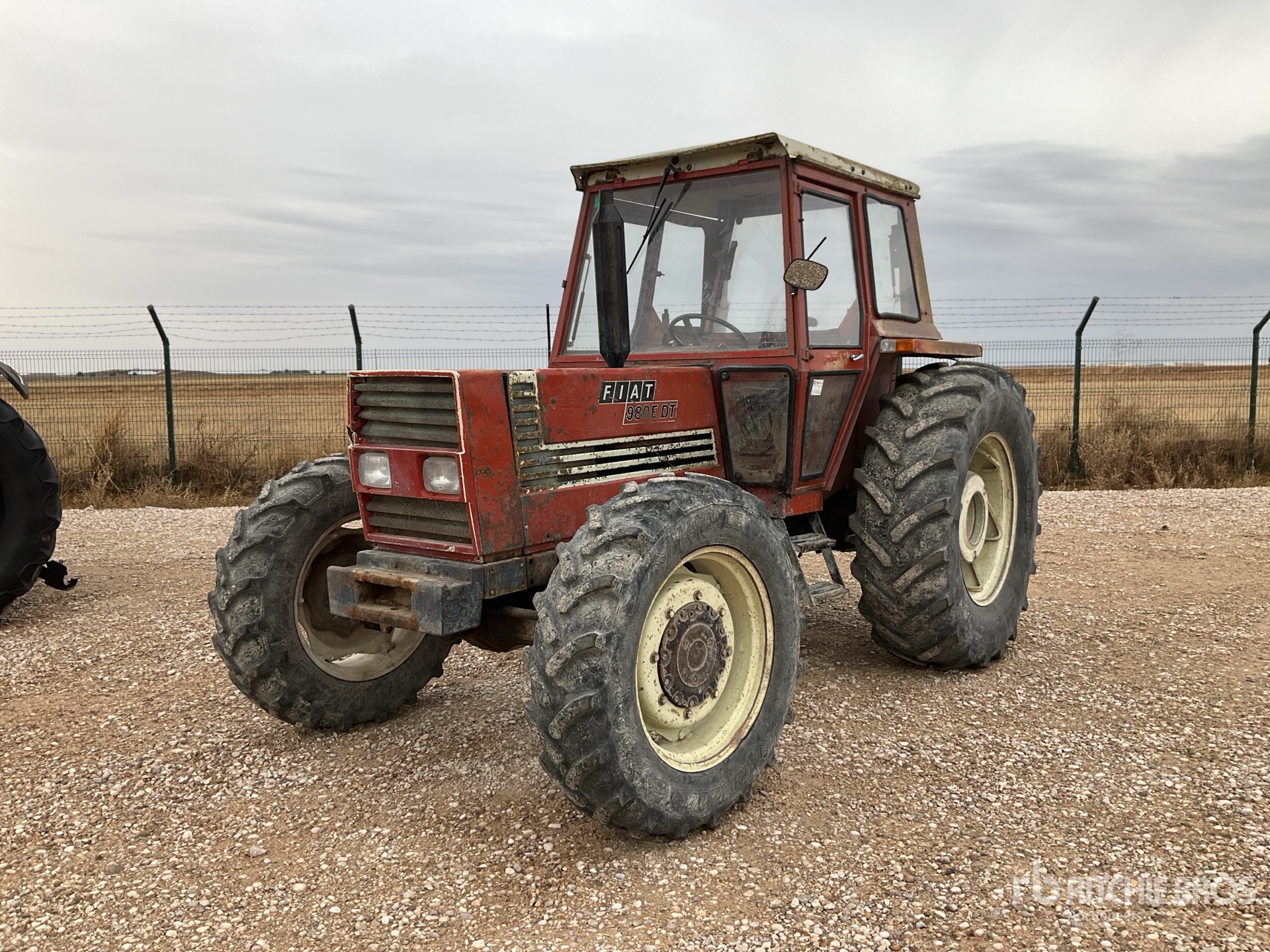 General Appearance with Operation Video