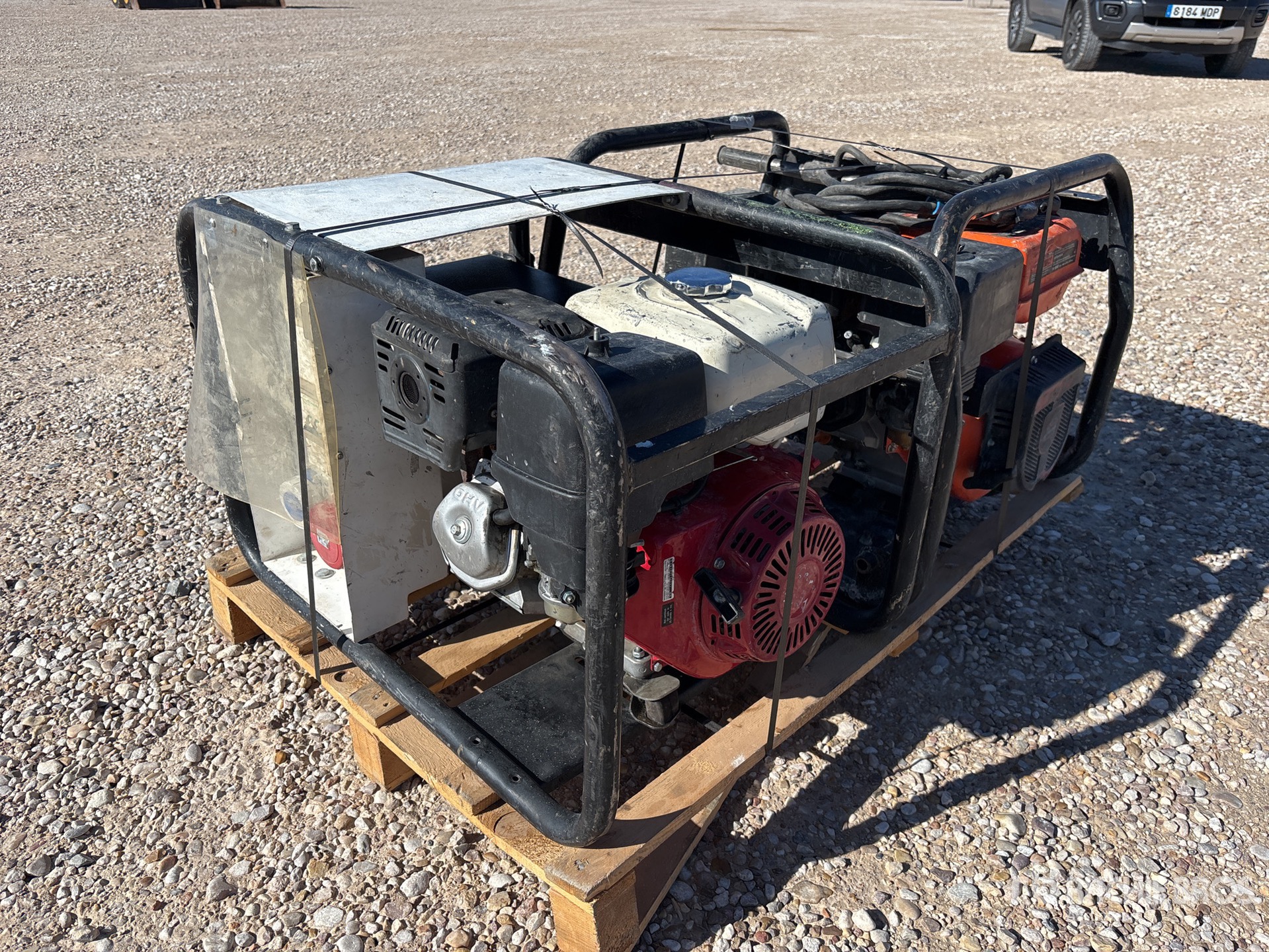 General Appearance with Imagen: esquina trasera derecha