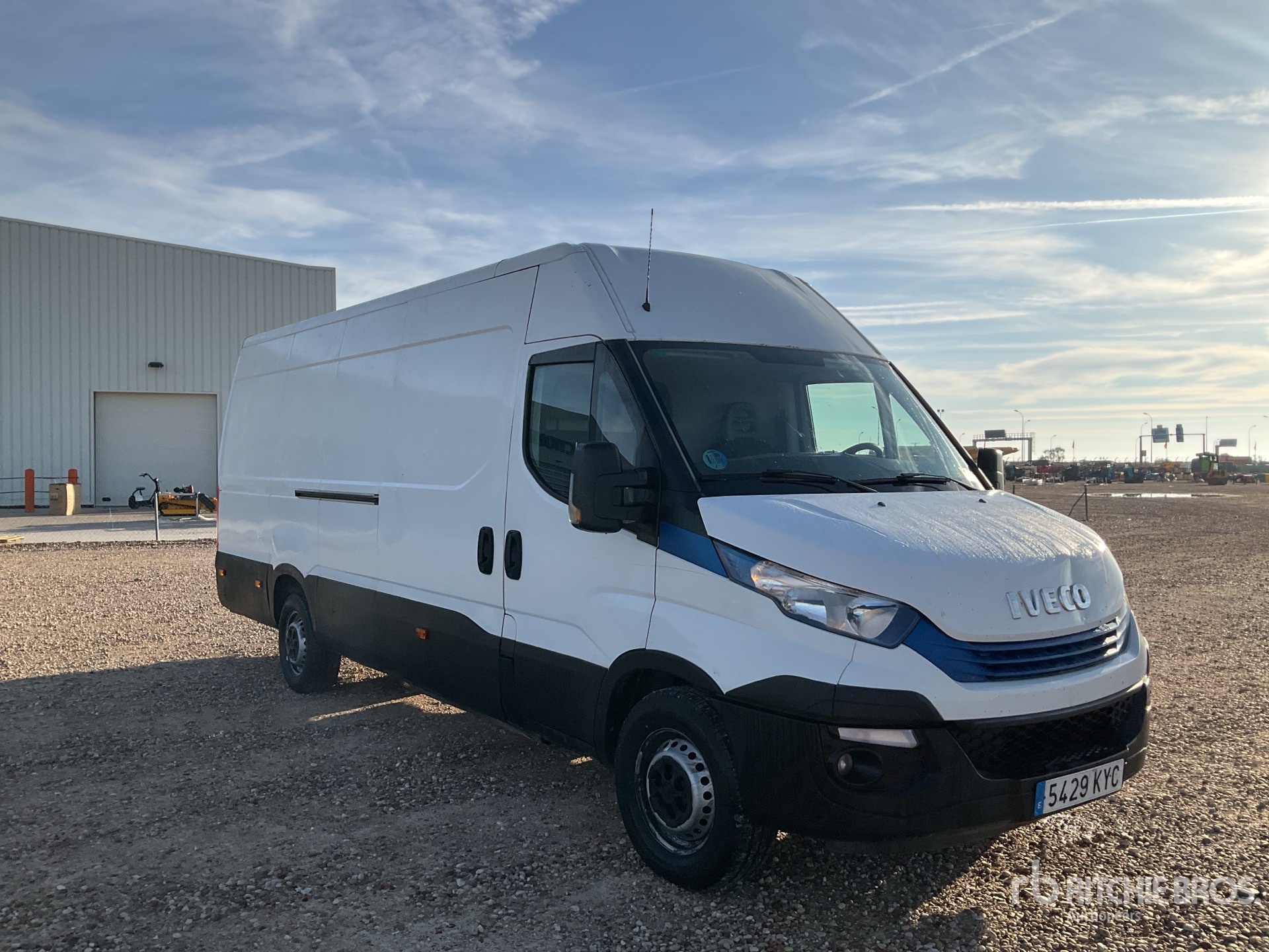 General Appearance with Bild, Ecke vorne rechts