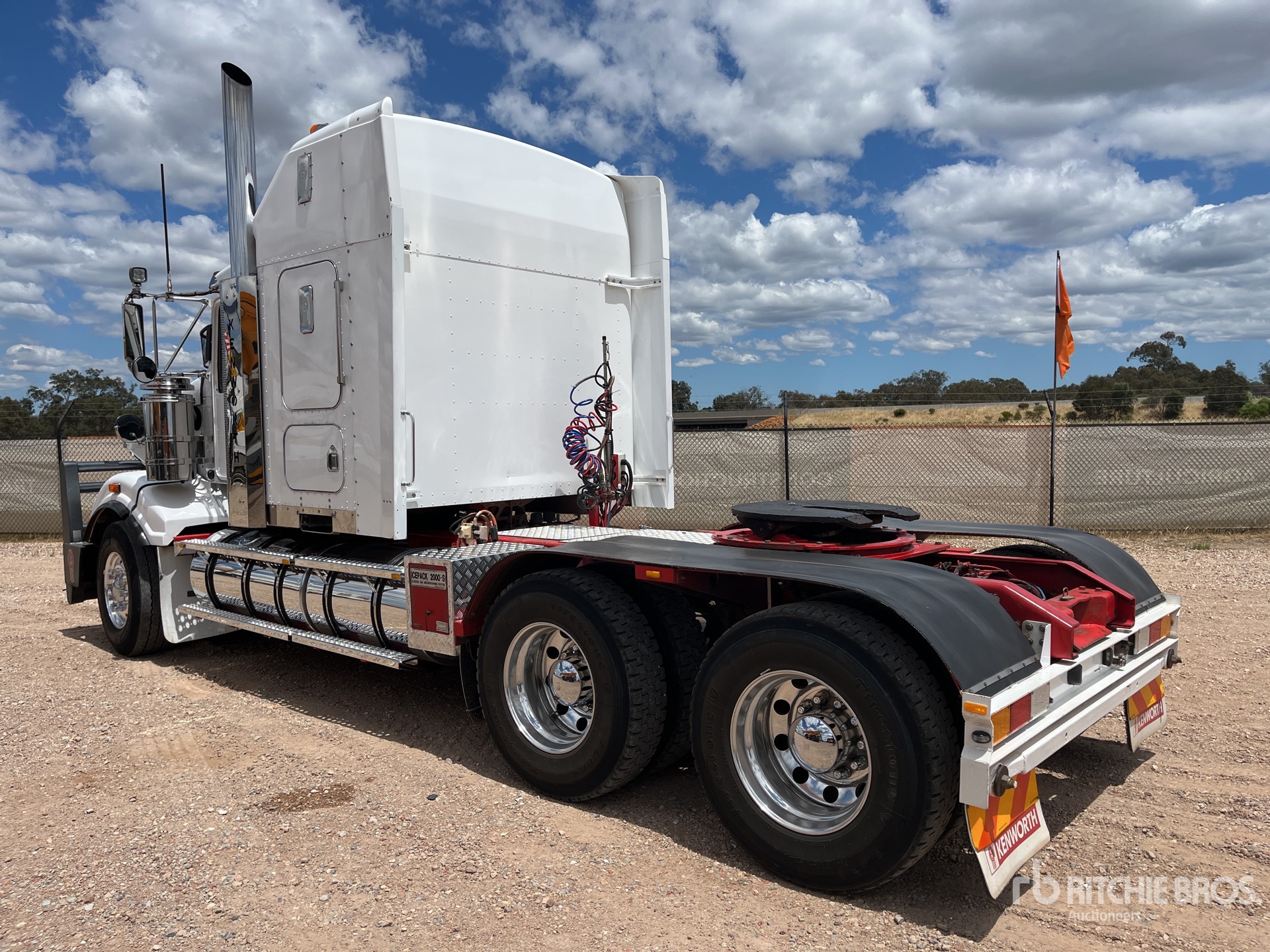 General Appearance with Picture, Right Rear Corner