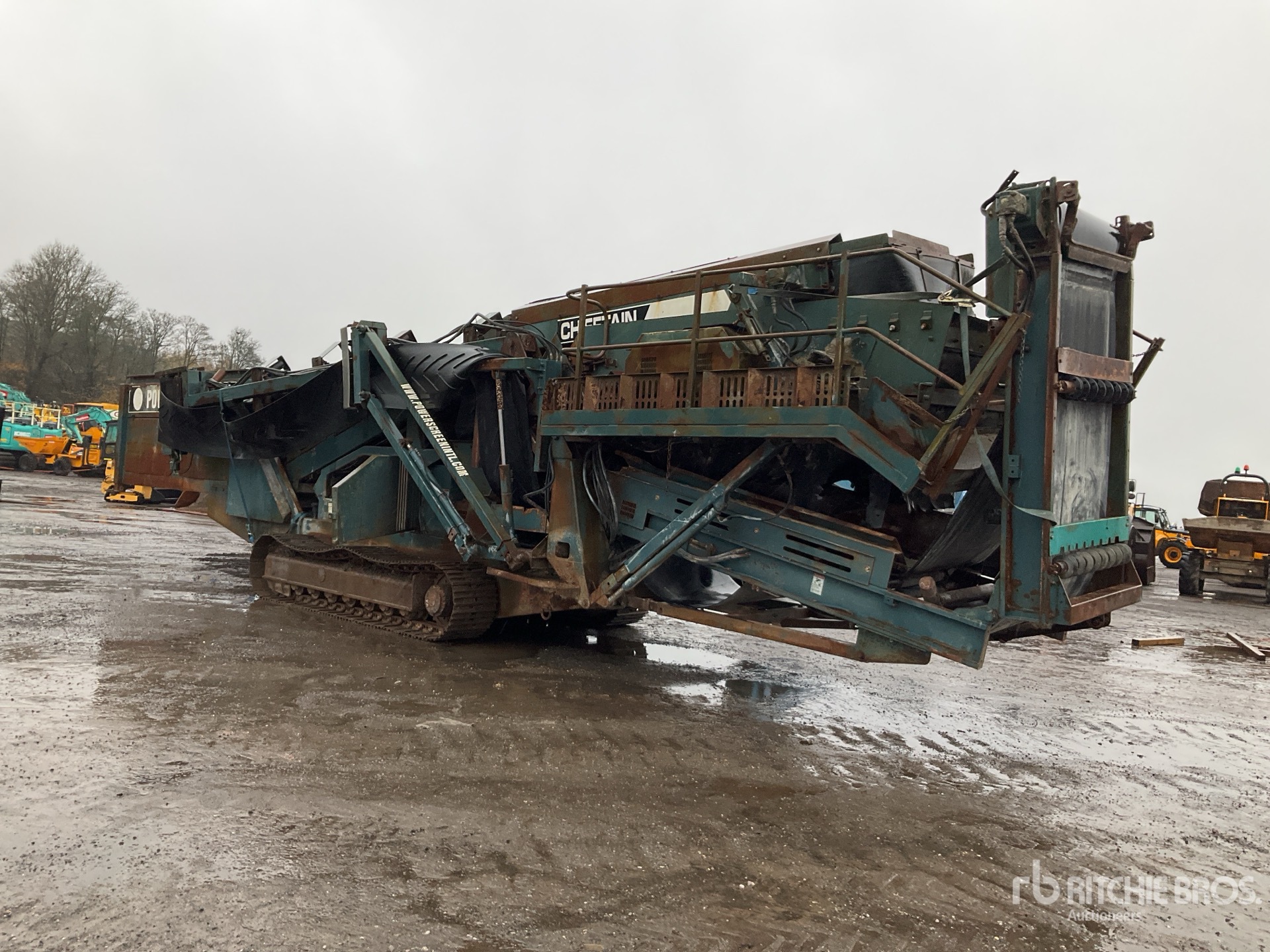 General Appearance with Picture, Right Front Corner