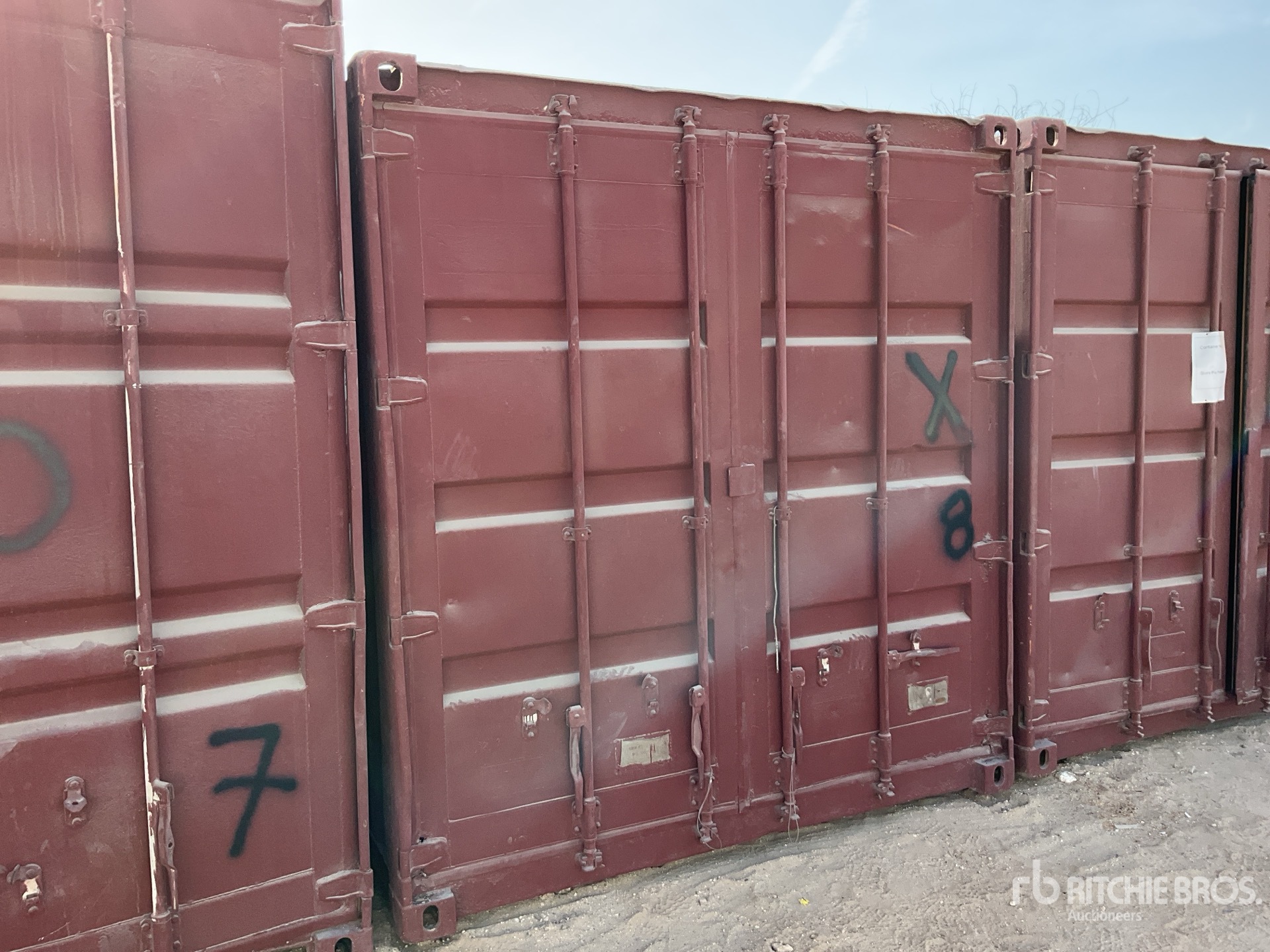 General Appearance with Bild, Ecke hinten rechts