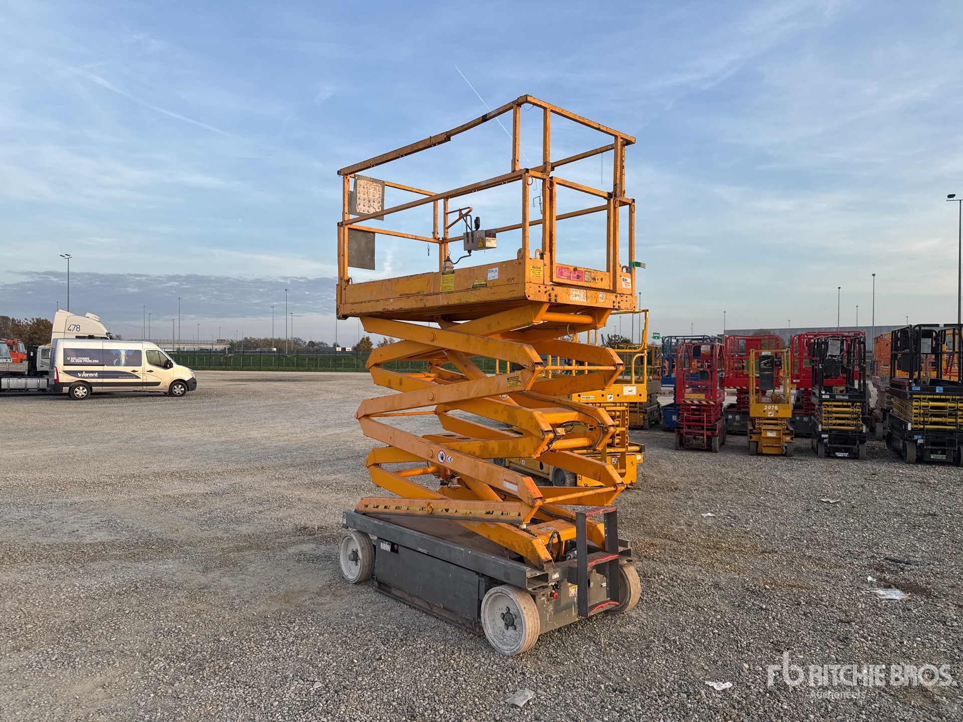 General Appearance with Foto, angolo anteriore destro