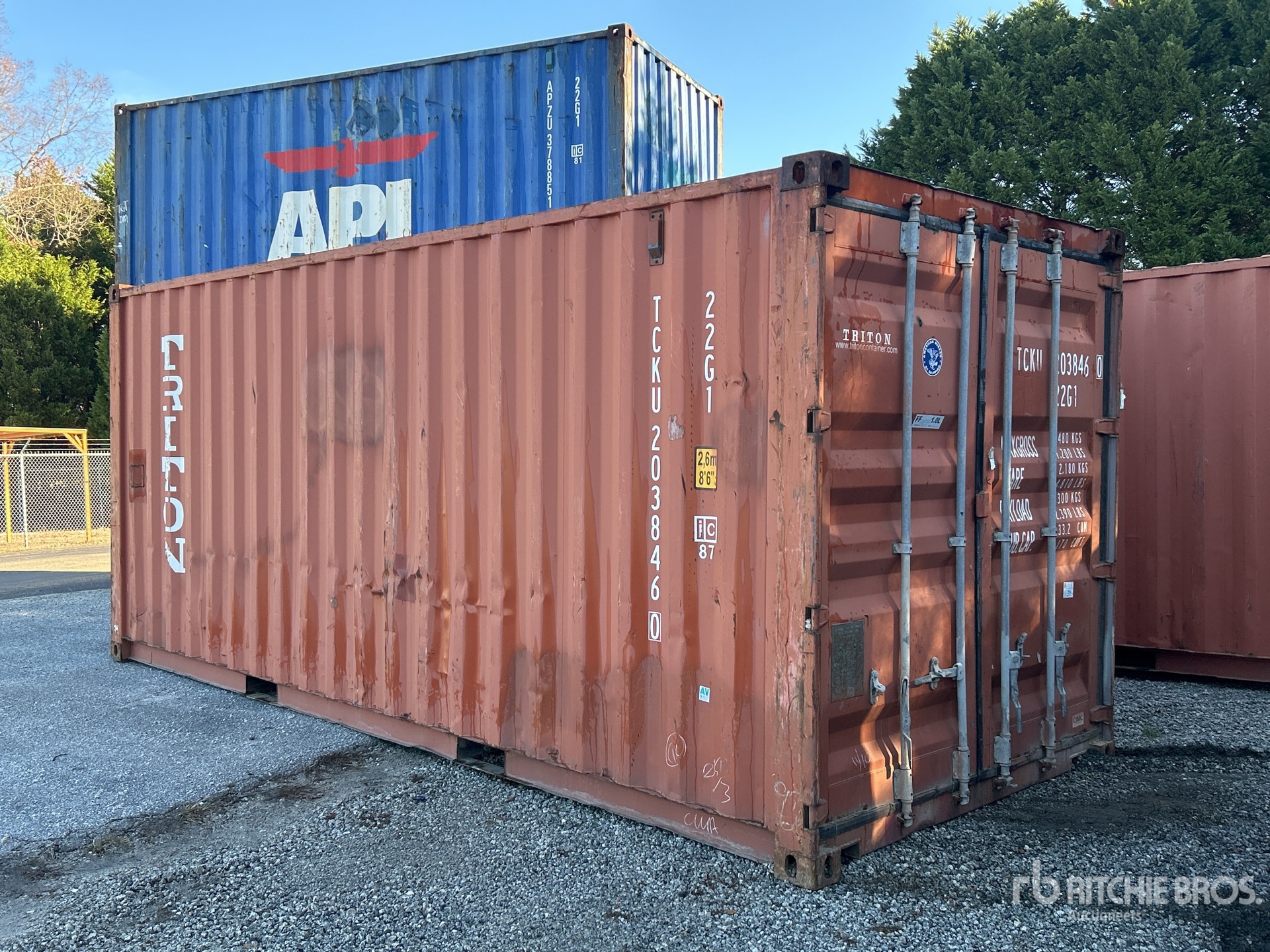 General Appearance with Picture, Right Front Corner