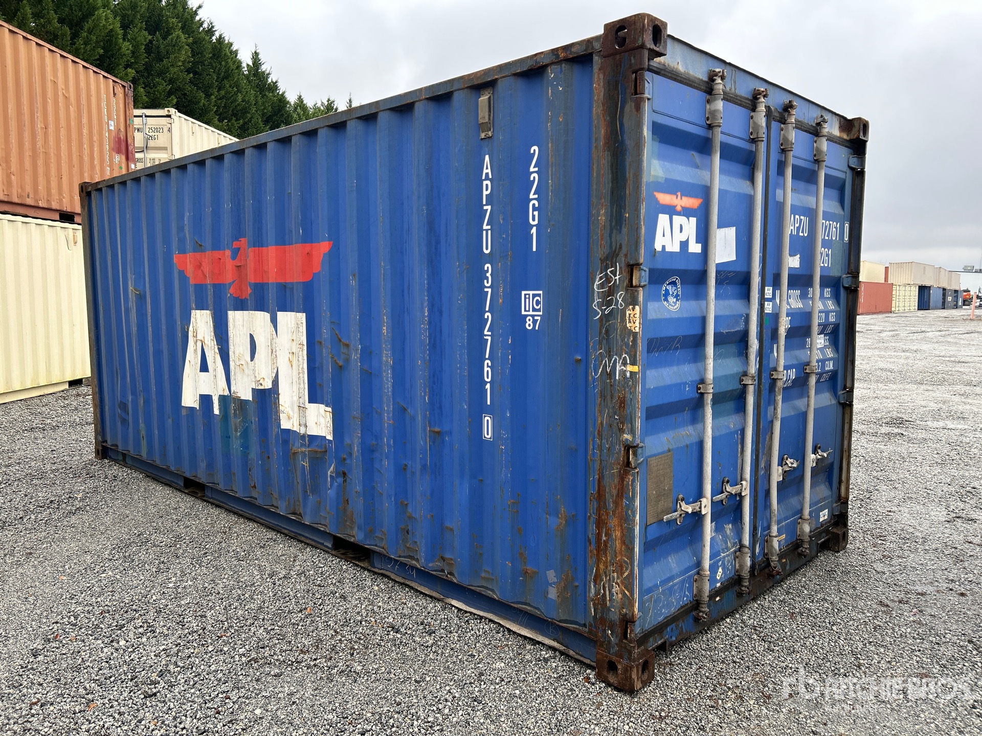 General Appearance with Picture, Right Front Corner