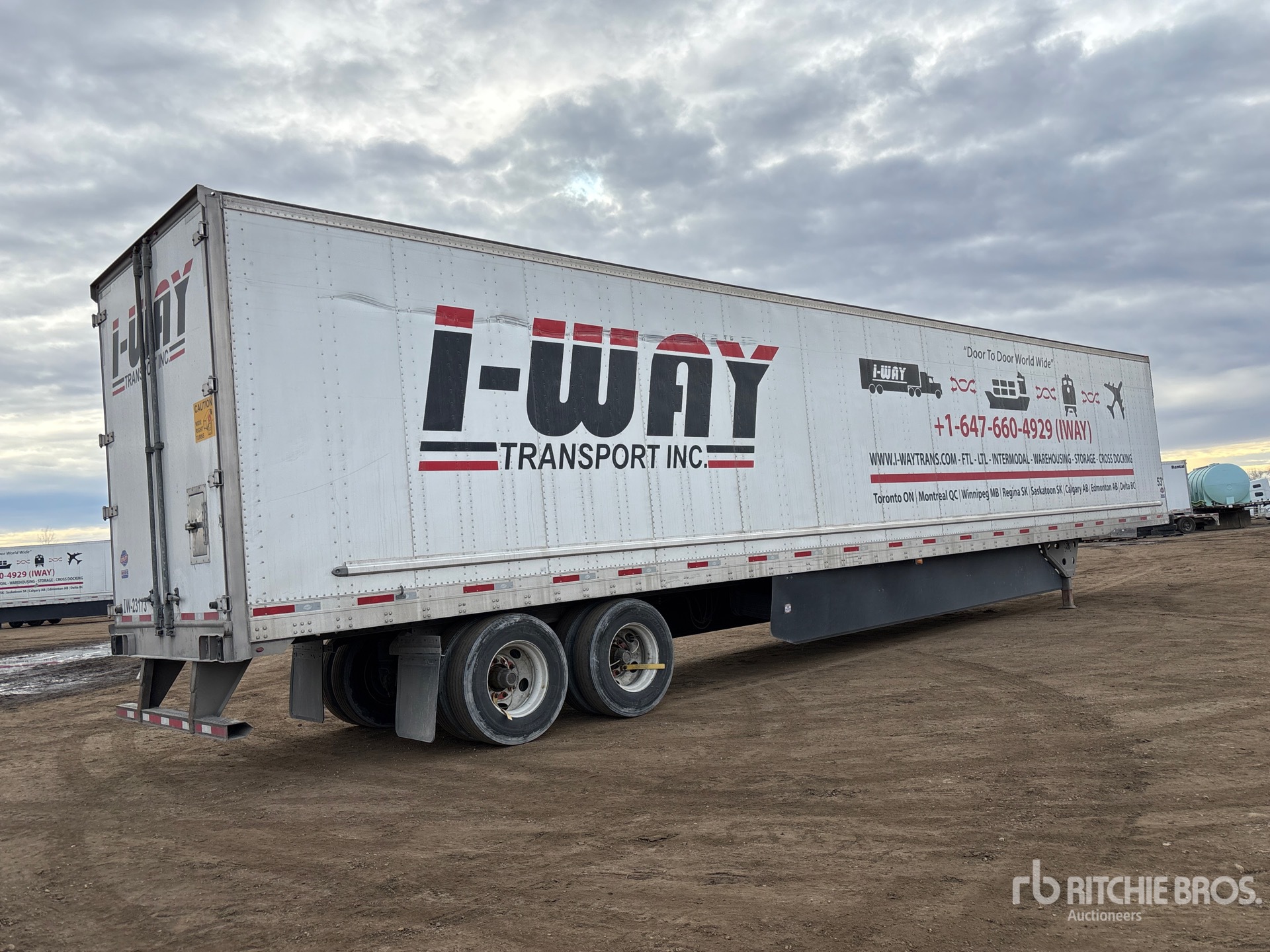 General Appearance with Foto, angolo anteriore sinistro