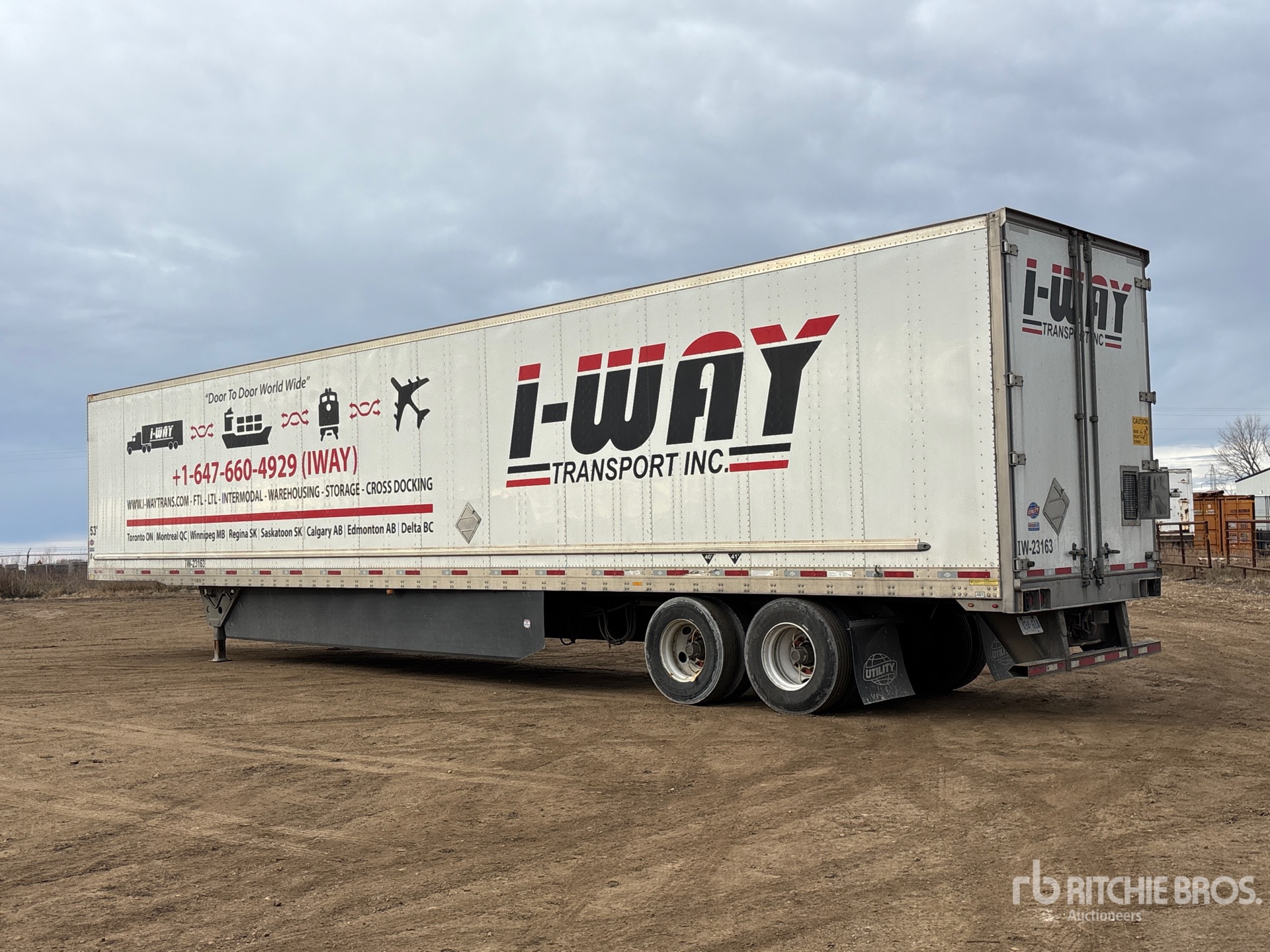 General Appearance with Foto, angolo posteriore sinistro