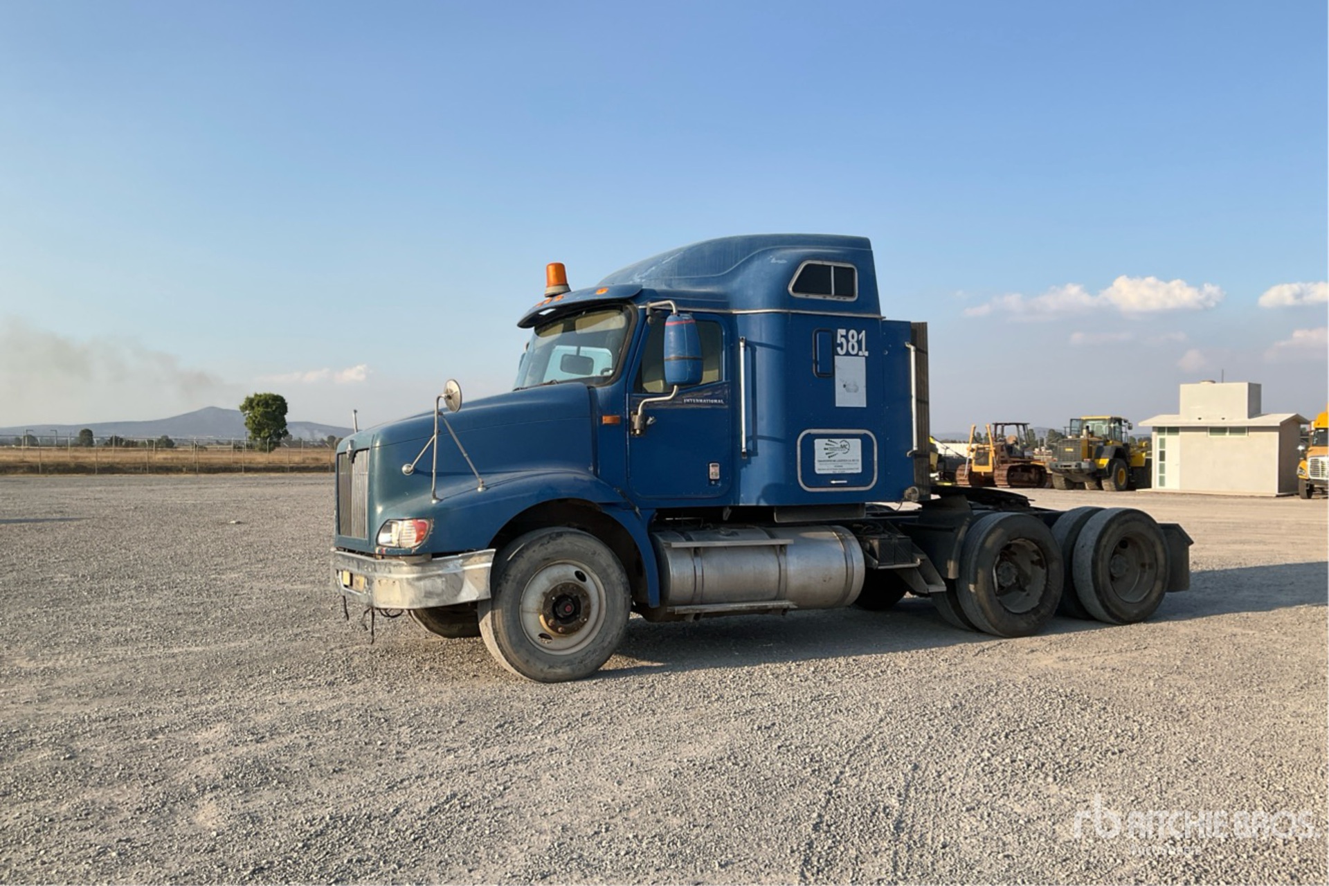 General Appearance with Imagen: esquina delantera izquierda