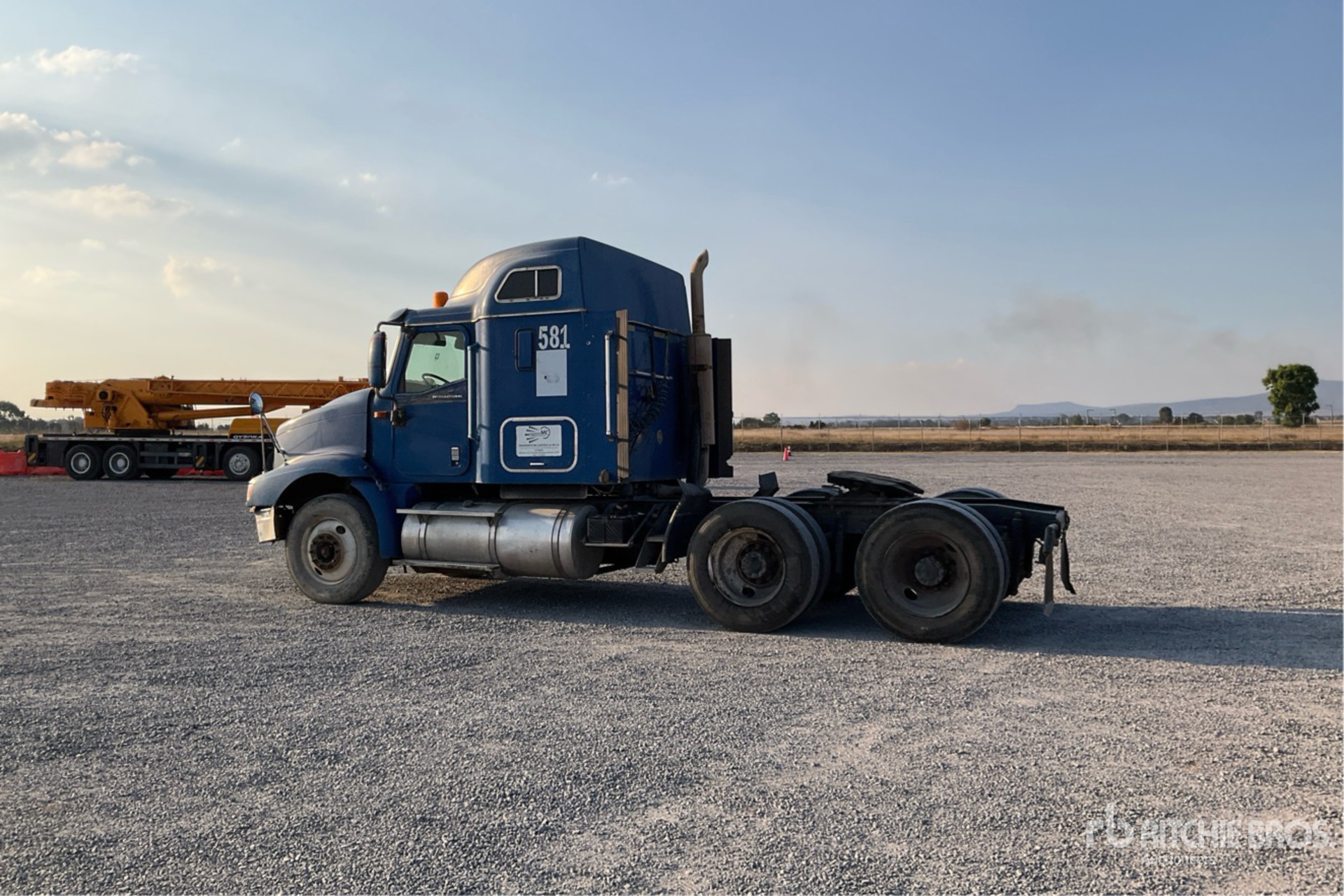 General Appearance with Imagen: esquina trasera izquierda