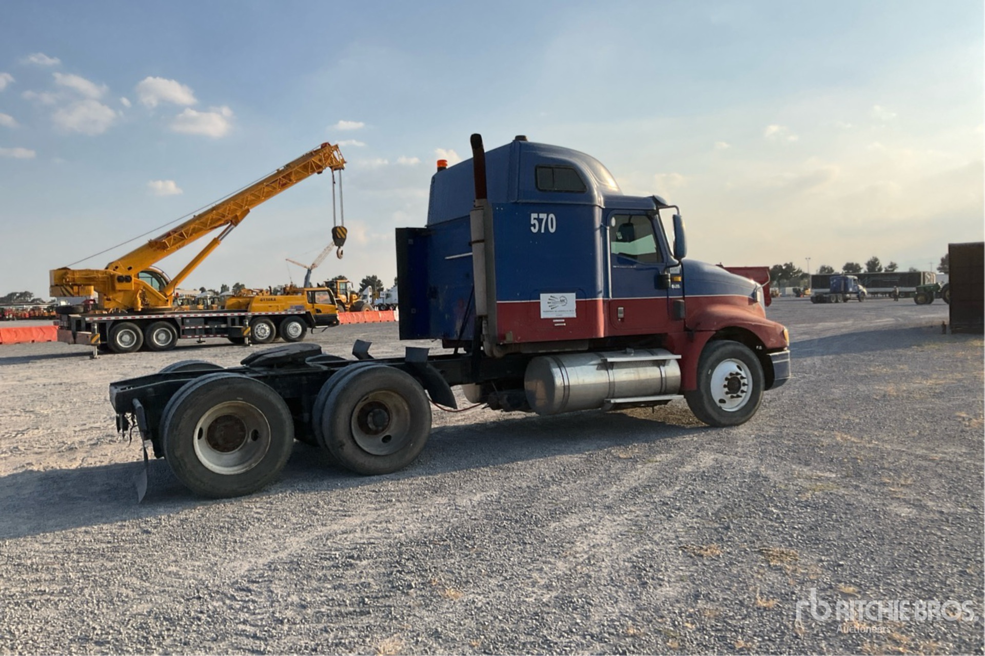 General Appearance with Imagen: esquina trasera derecha