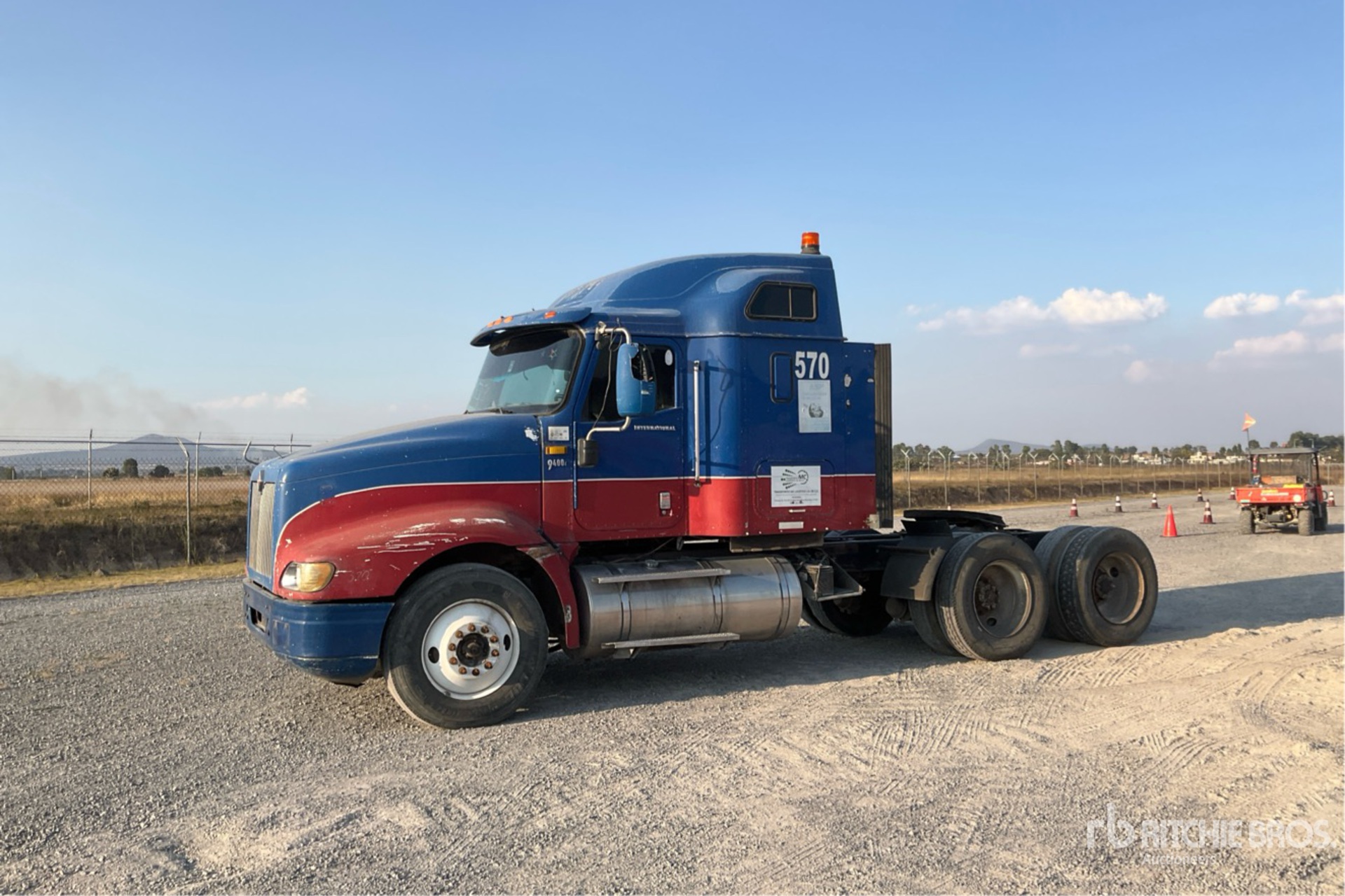 General Appearance with Imagen: esquina delantera izquierda