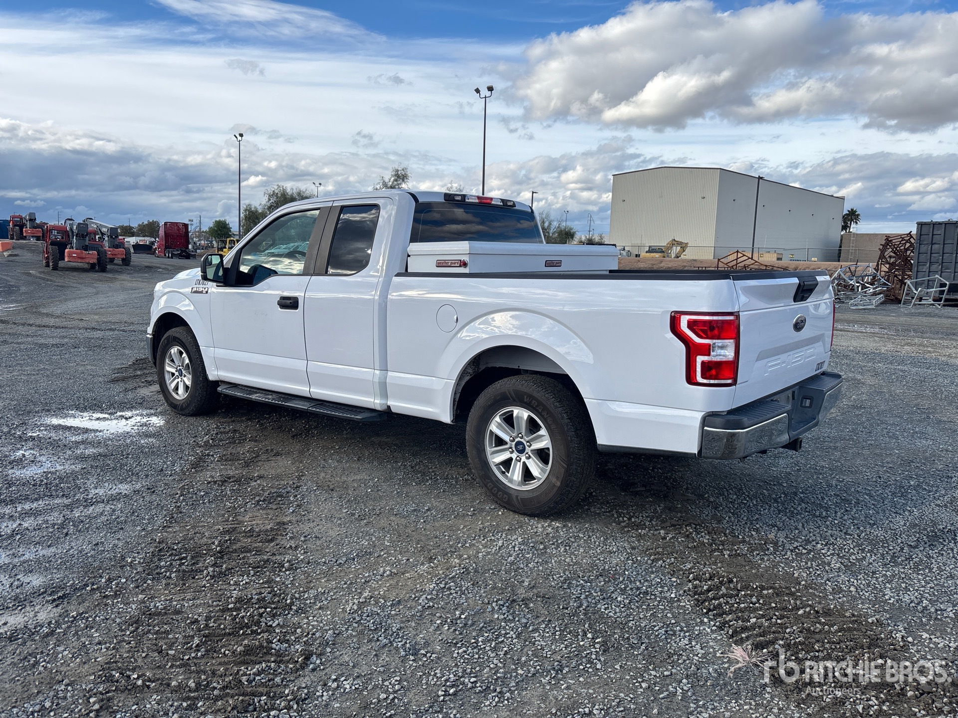 General Appearance with Picture, Left Rear Corner