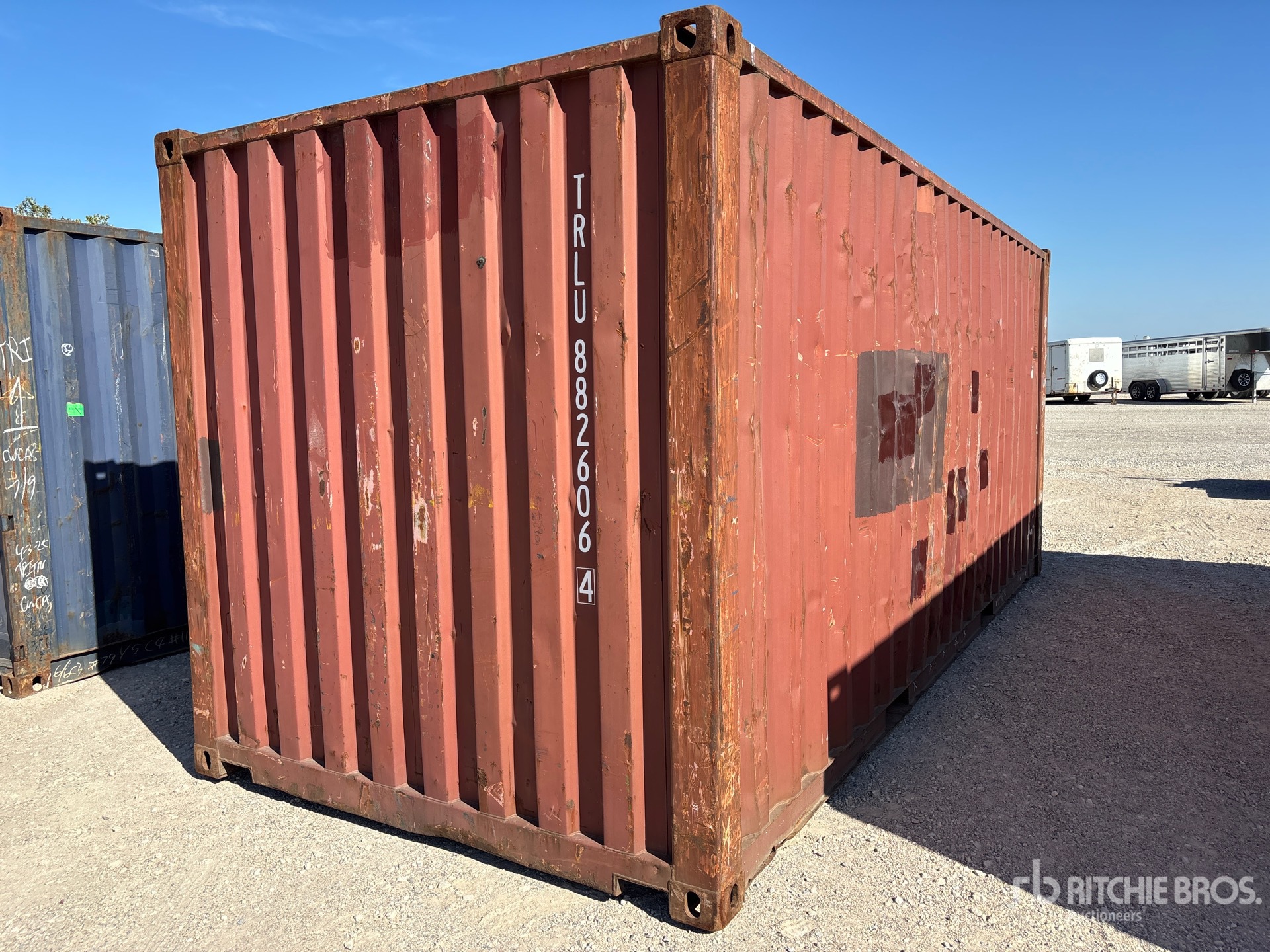 Aspect général with Image, coin arrière droit