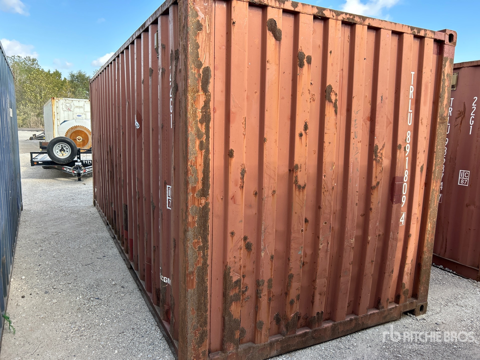 General Appearance with Picture, Left Rear Corner