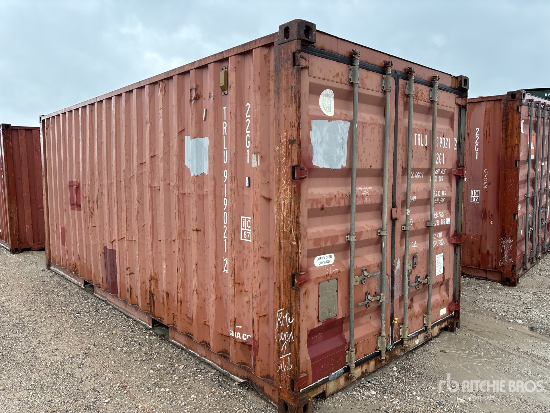 General Appearance with Picture, Right Front Corner