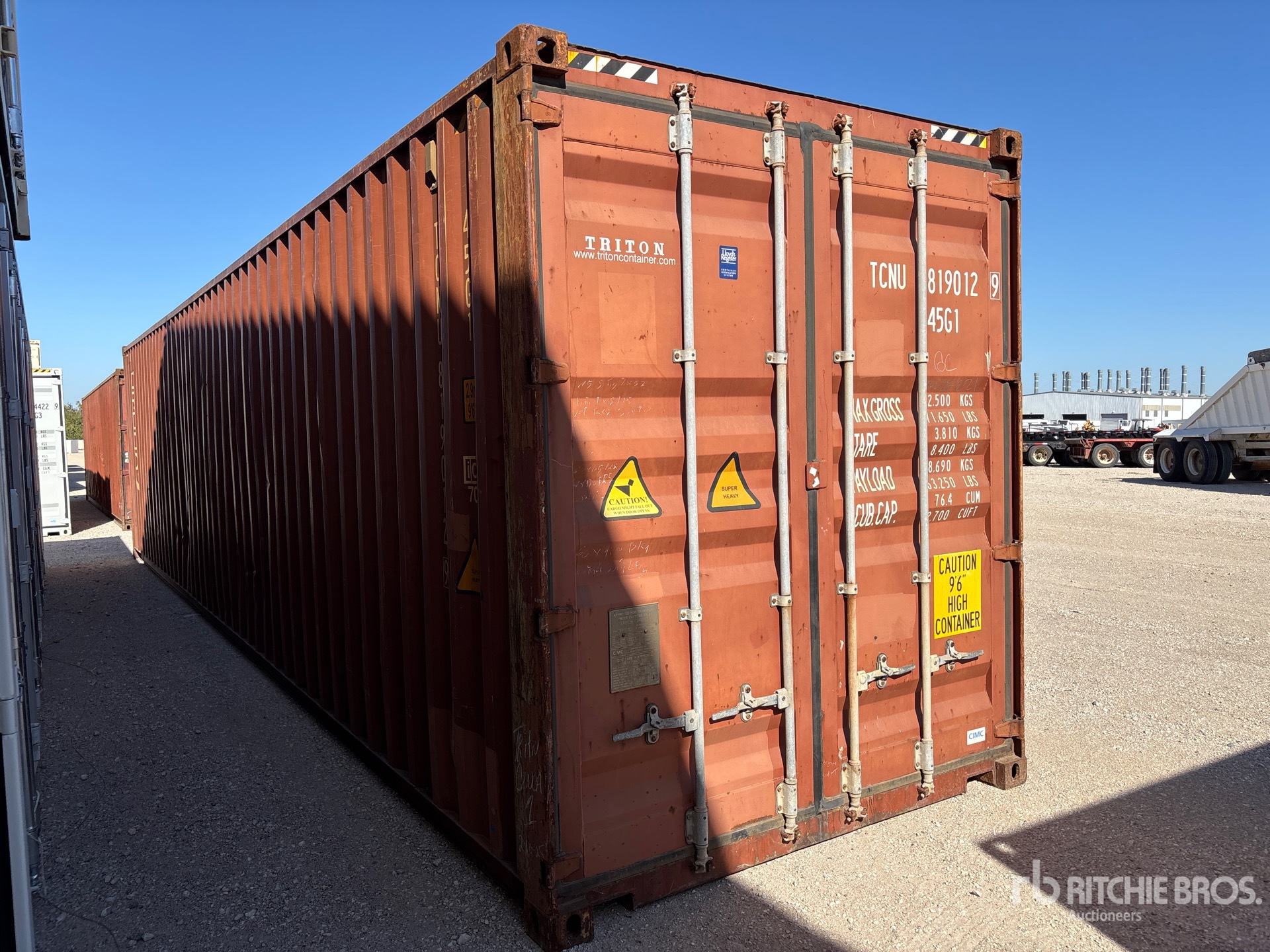 General Appearance with Picture, Right Front Corner