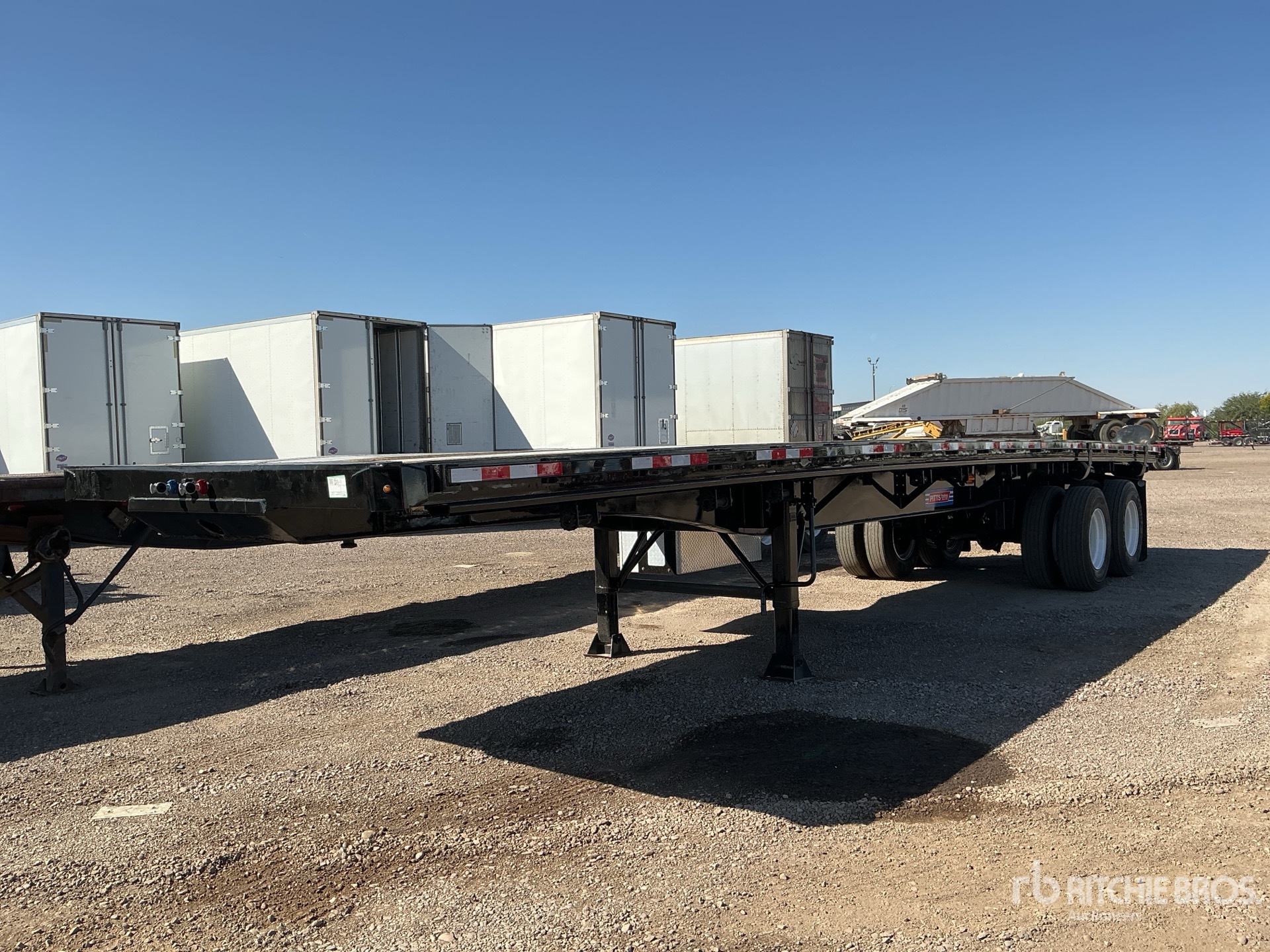 General Appearance with Foto, angolo anteriore sinistro