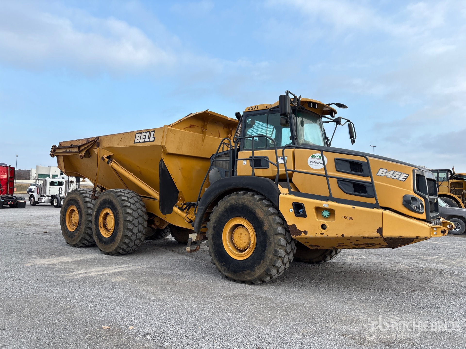 General Appearance with Picture, Right Front Corner