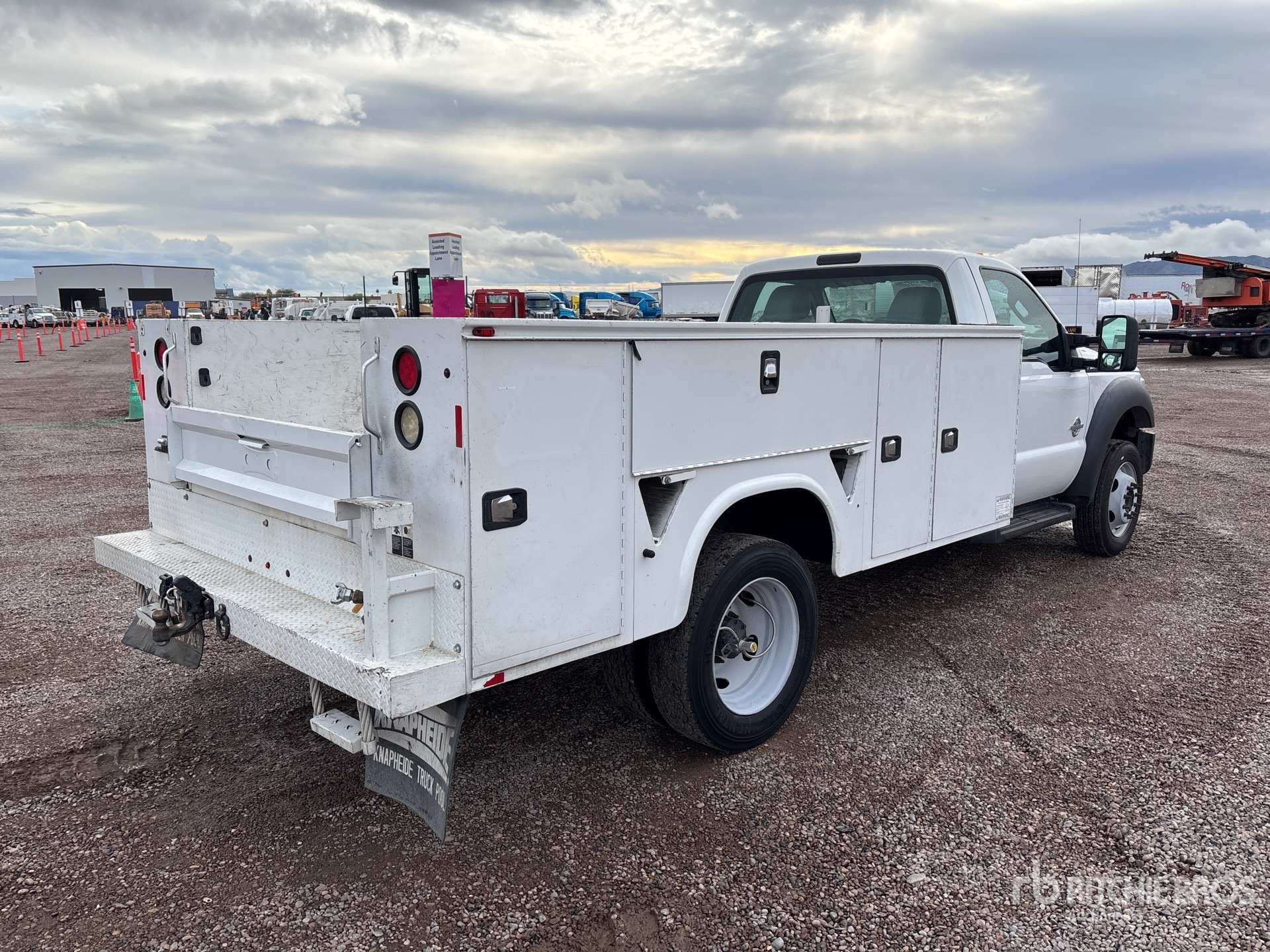 General Appearance with Imagen: esquina trasera derecha