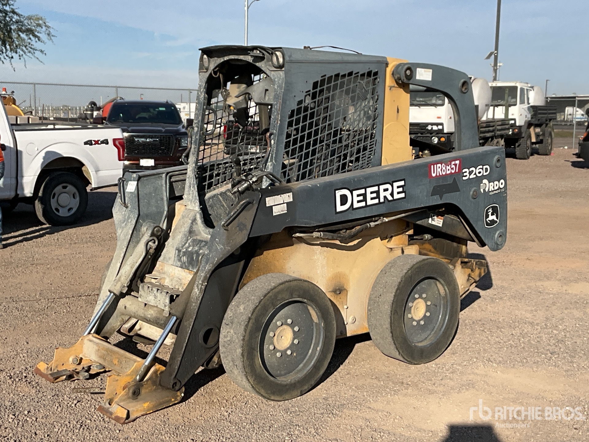 General Appearance with Picture, Left Front Corner